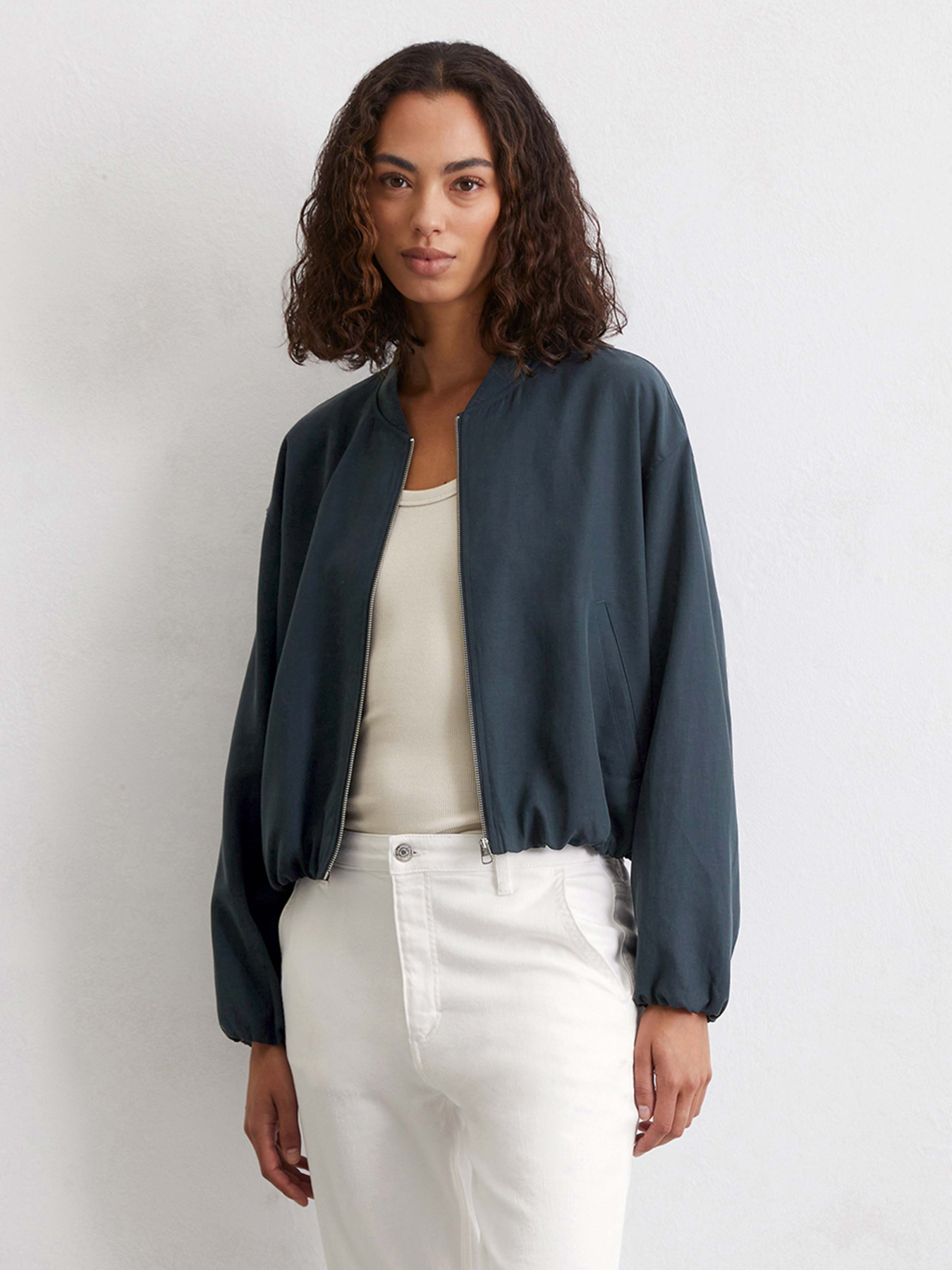 Бомбер Marc O’Polo модель 504122474099-886 Фото