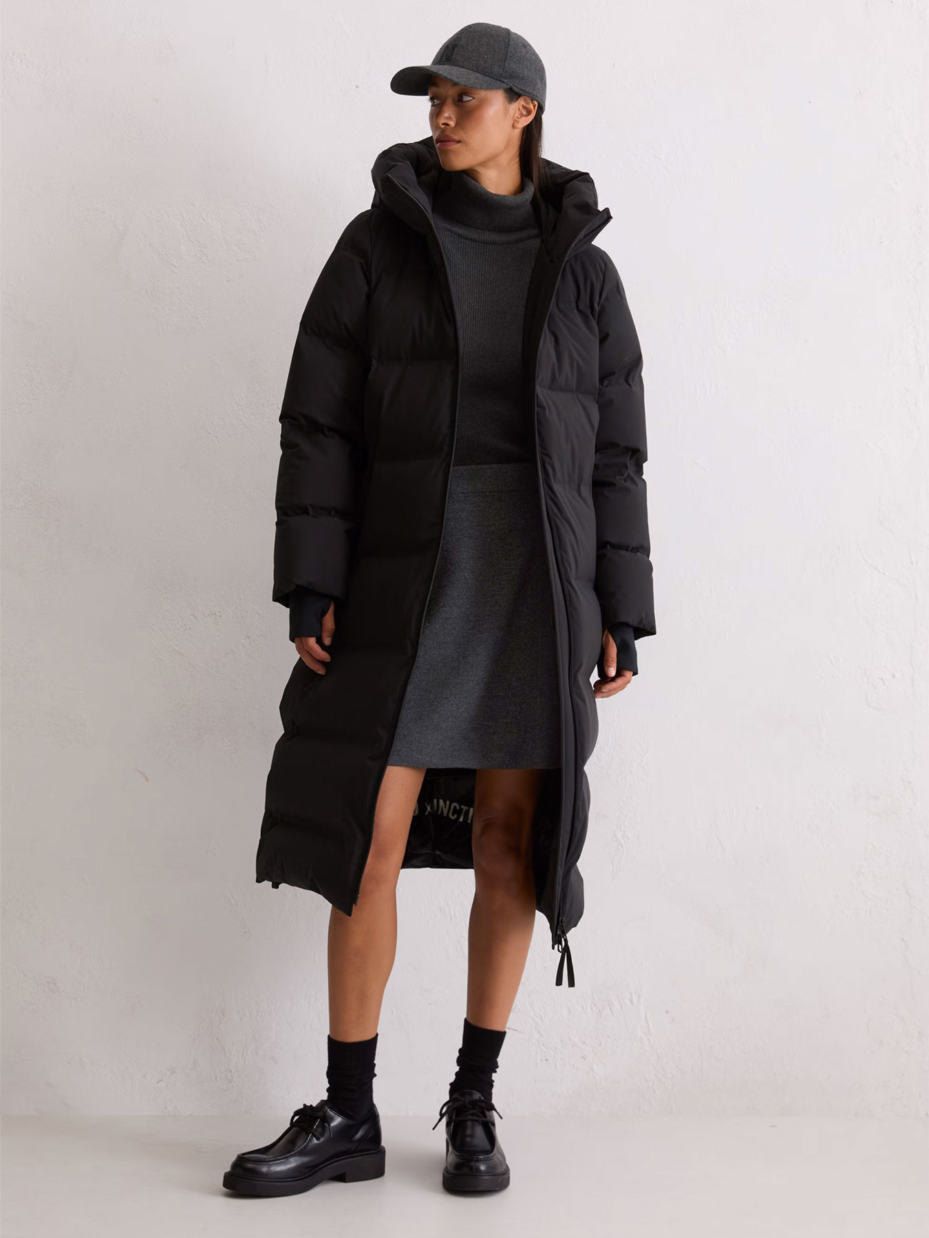 Пуховик Marc O’Polo модель 509021071089-990 Фото