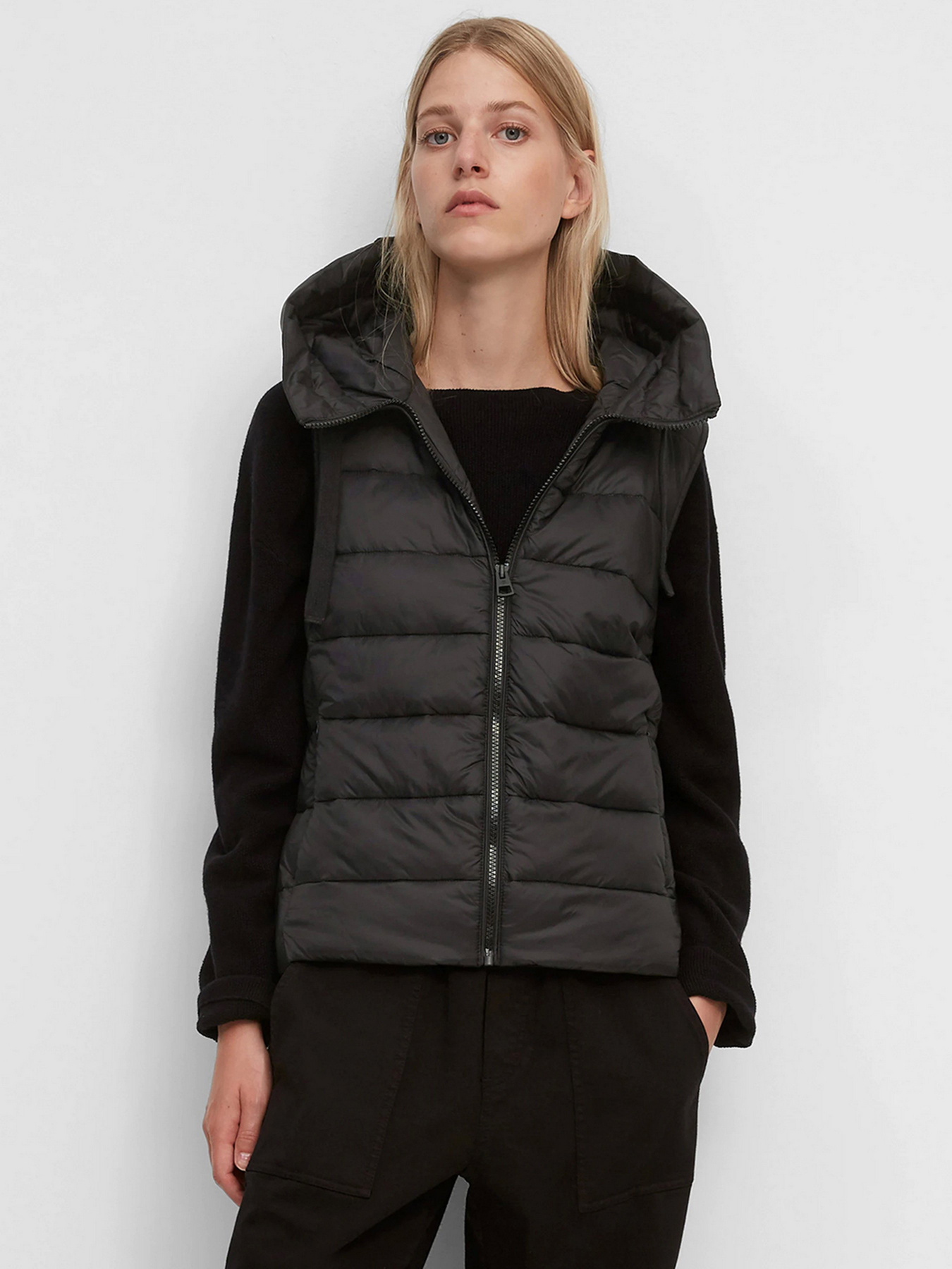 Утеплений жилет Marc O’Polo модель 108085172001-990 Фото