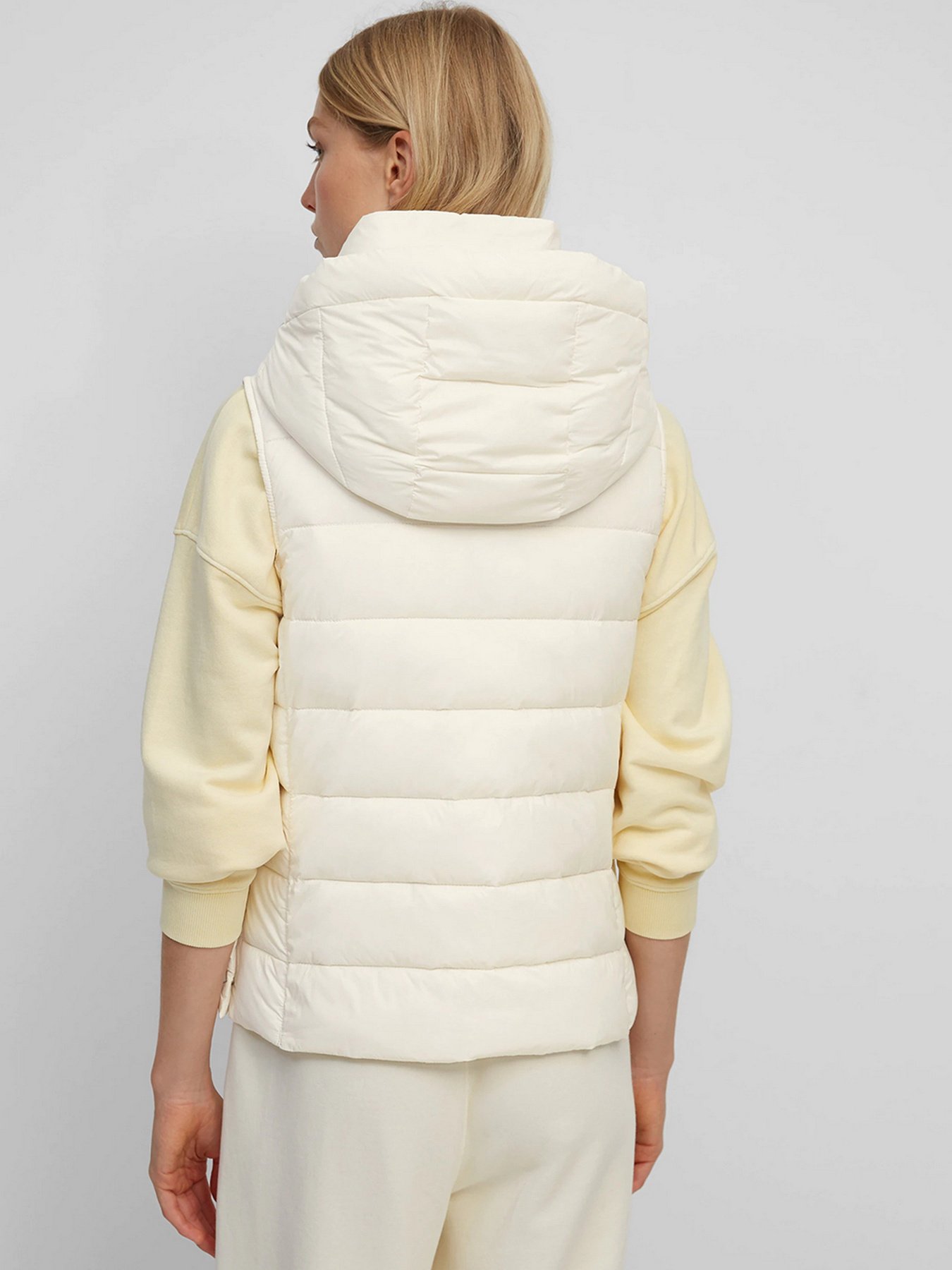 Жилет с утеплителем Marc O’Polo модель 200085172003-168 Фото