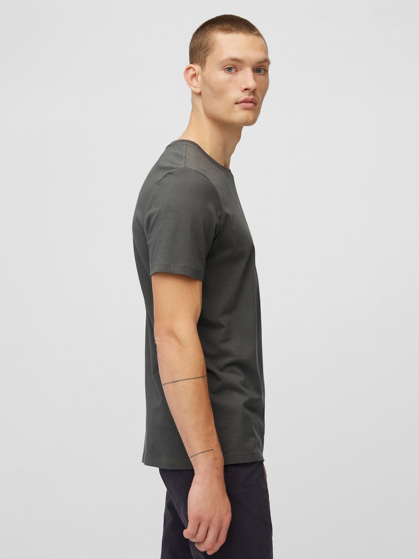 Футболки і поло Marc O’Polo модель B21222051068-451 Футболки і поло Marc O’Polo модель B21222051068-451 Фото