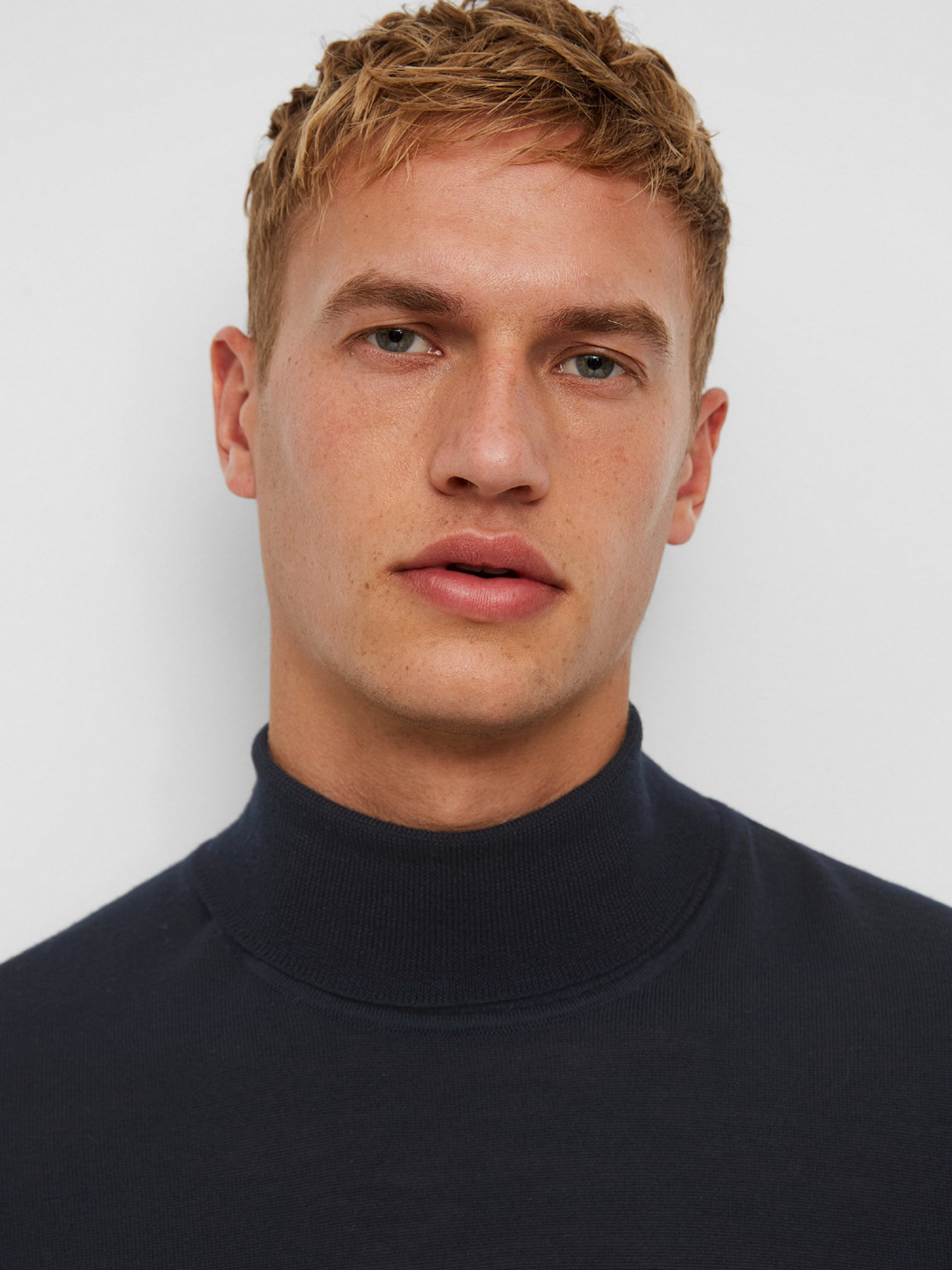 Водолазка Marc O’Polo модель M29508360088-896 Фото