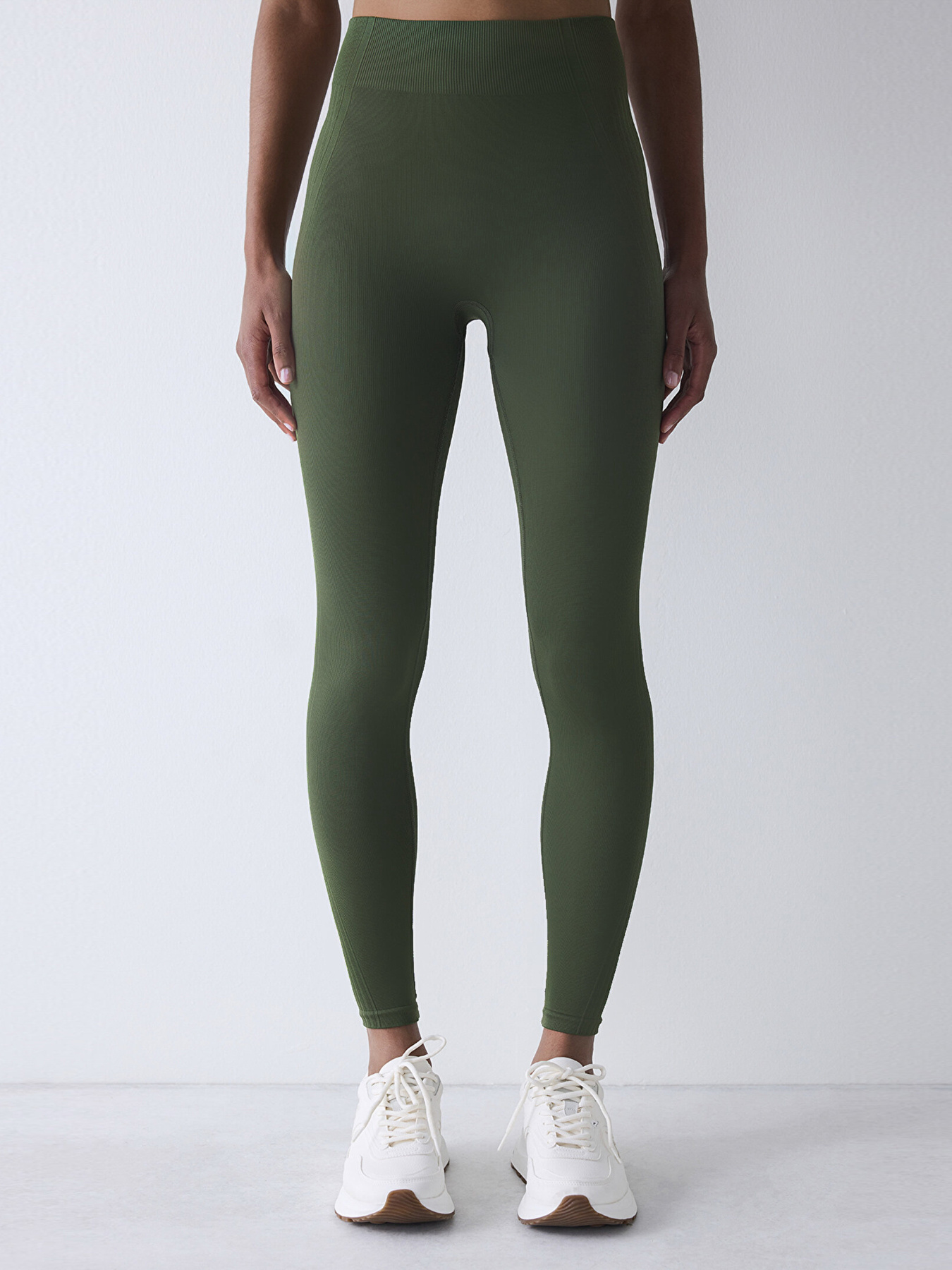 Спортивні леггінси Penti модель PH0OZ44P24SK-KHA Фото