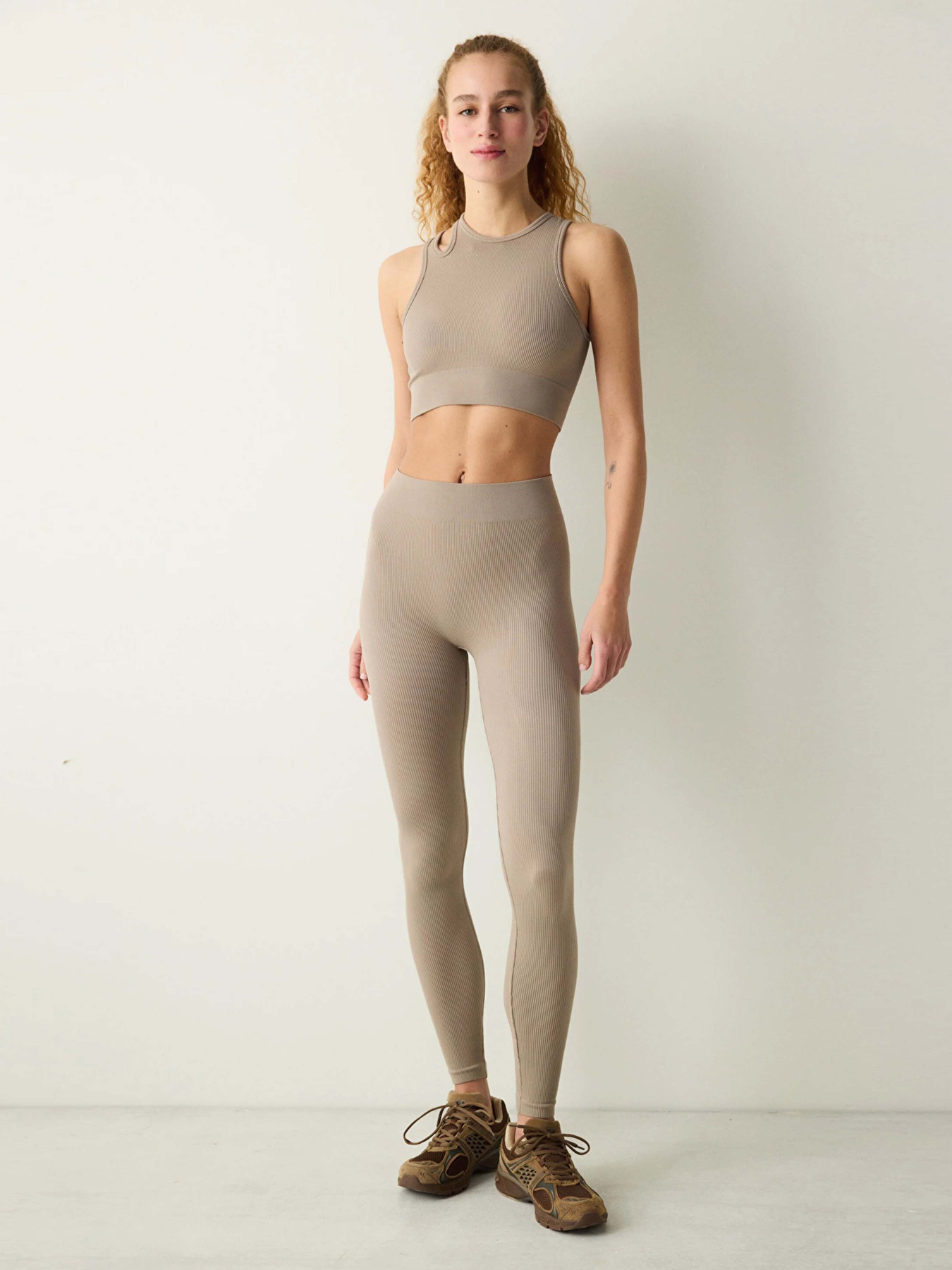 Топ спортивный Penti модель PH1752U225IY-GY26 Фото