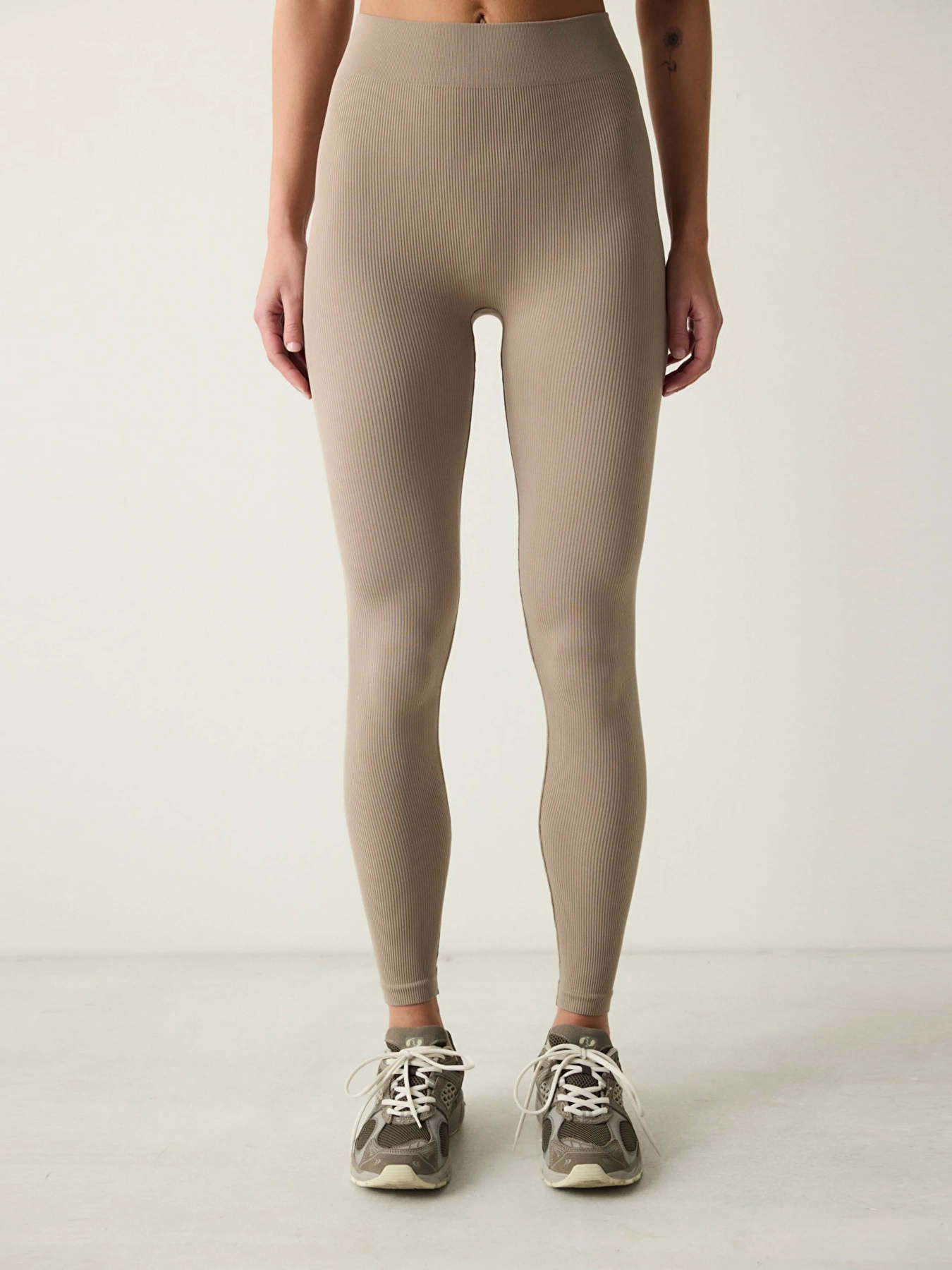 Леггинсы спортивные Penti модель PHPASI2325IY-GY26 Фото