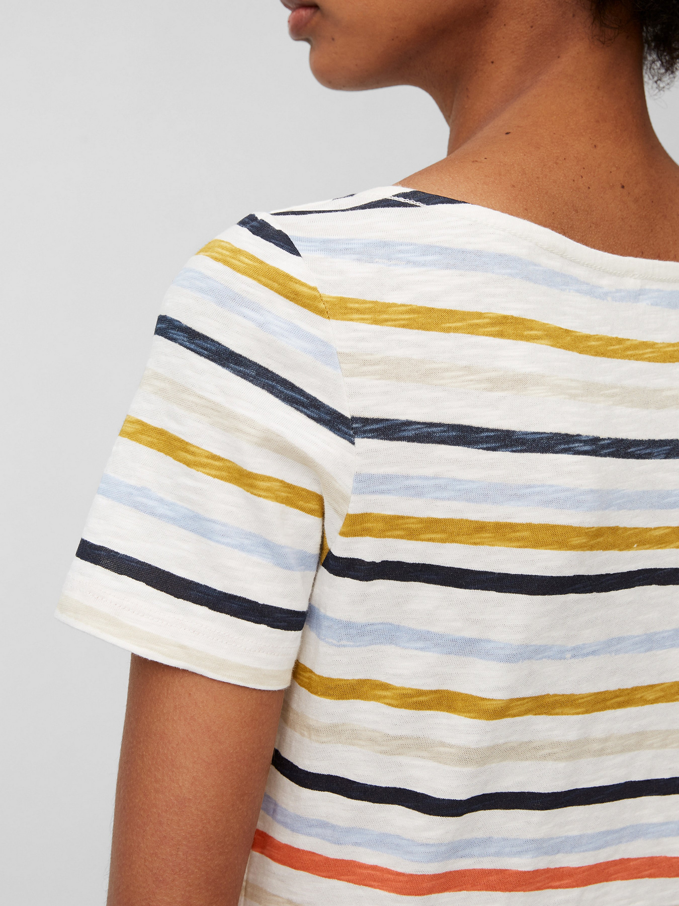 Футболки и поло Marc O’Polo модель 104238351337-E17 Фото