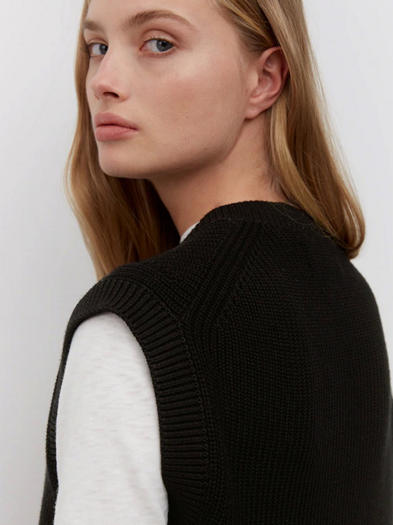 Жилет Marc O’Polo DENIM модель M41603163107-990 Жилет Marc O’Polo DENIM модель M41603163107-990 Фото