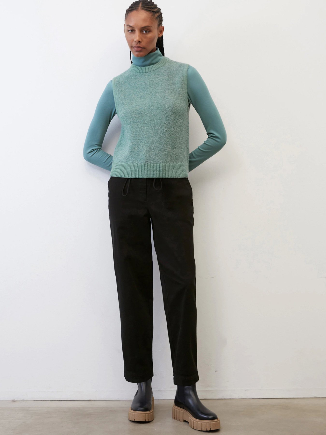 Жилет Marc O’Polo модель 210610963207-404 Фото