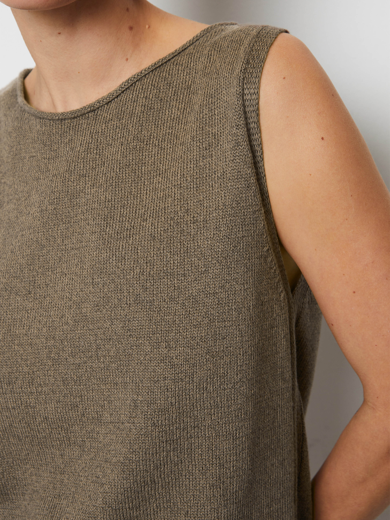 Жилет Marc O’Polo модель 403501163285-760 Жилет Marc O’Polo модель 403501163285-760 Фото