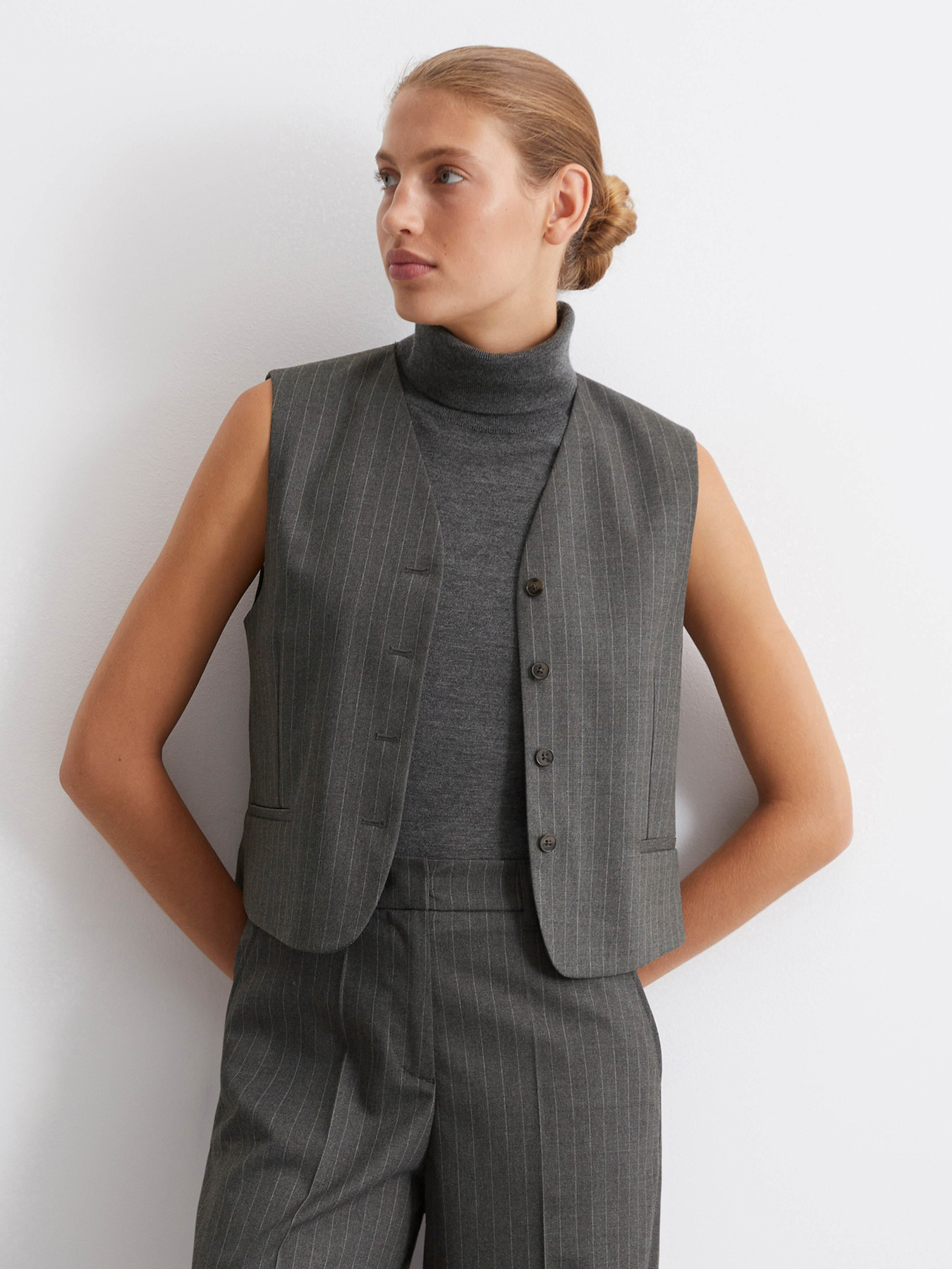 Класичний жилет Marc O’Polo модель 408026381013-K21 Фото