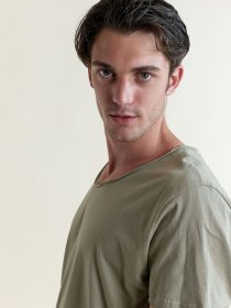 Футболка Piazza Italia модель 02647_sage Фото