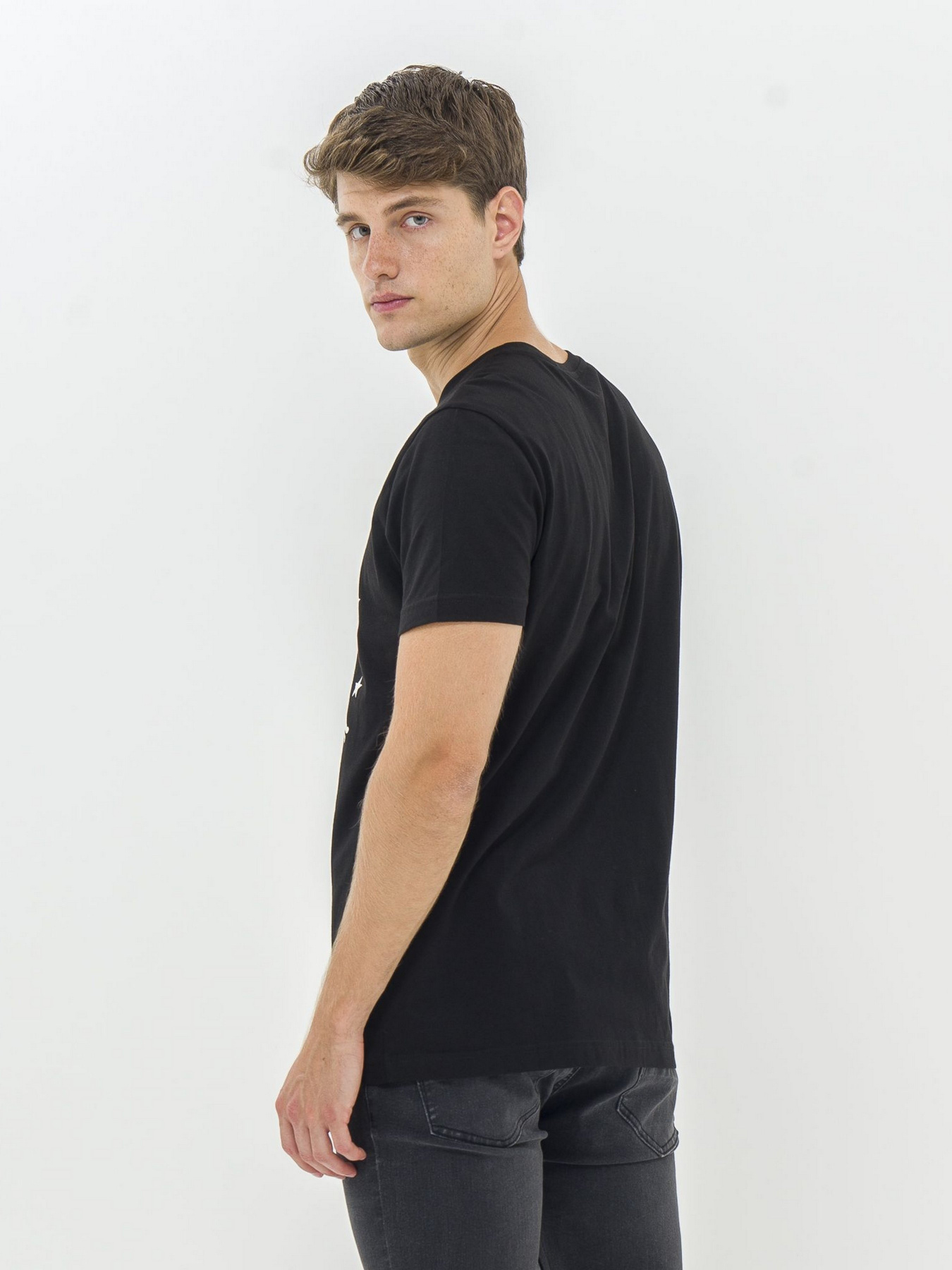 Футболка Piazza Italia модель 07436_black Фото