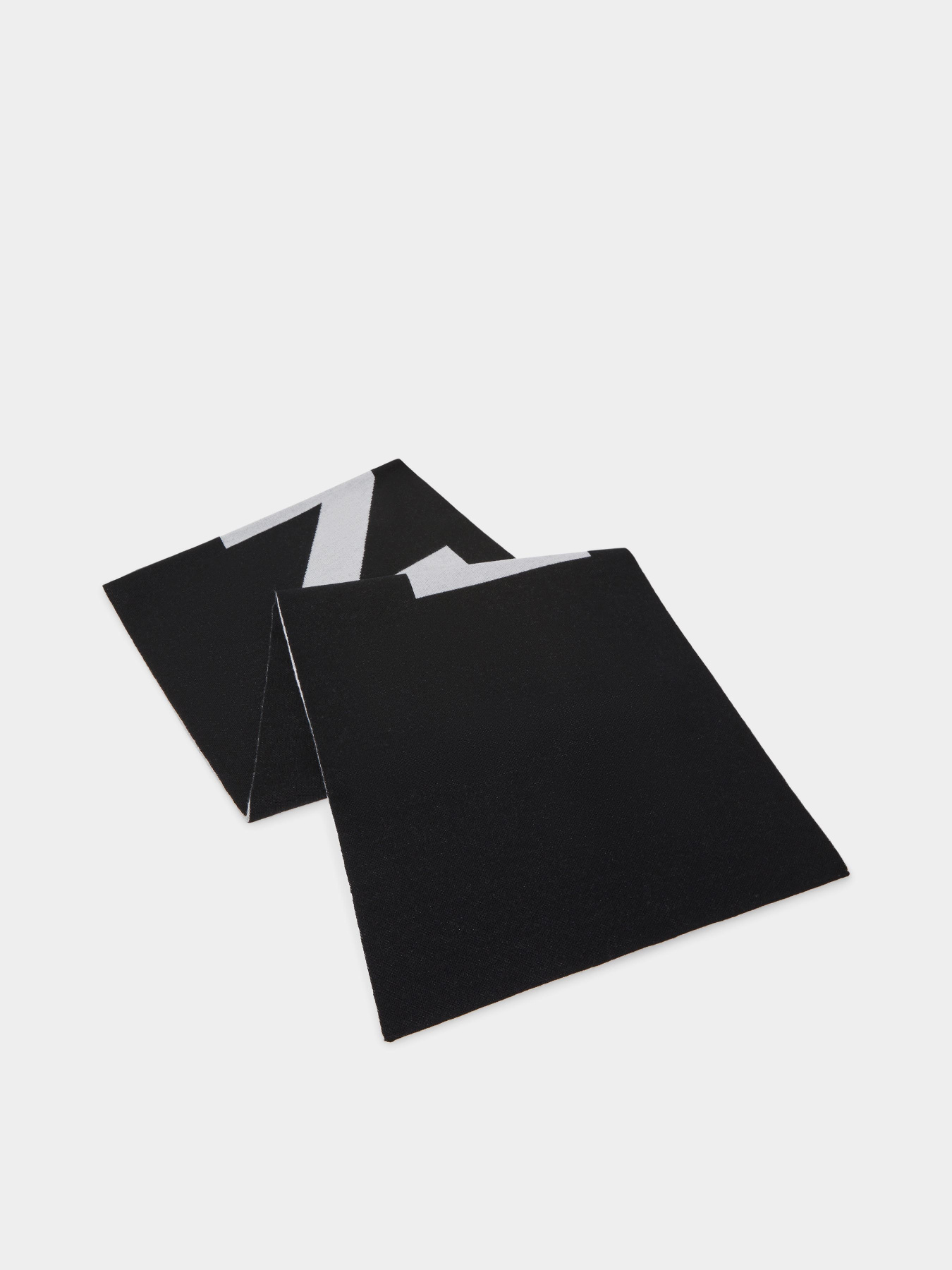 Шарф PINKO модель 105988-A2Z5 ZZ2 Шарф PINKO модель 105988-A2Z5 ZZ2 Фото