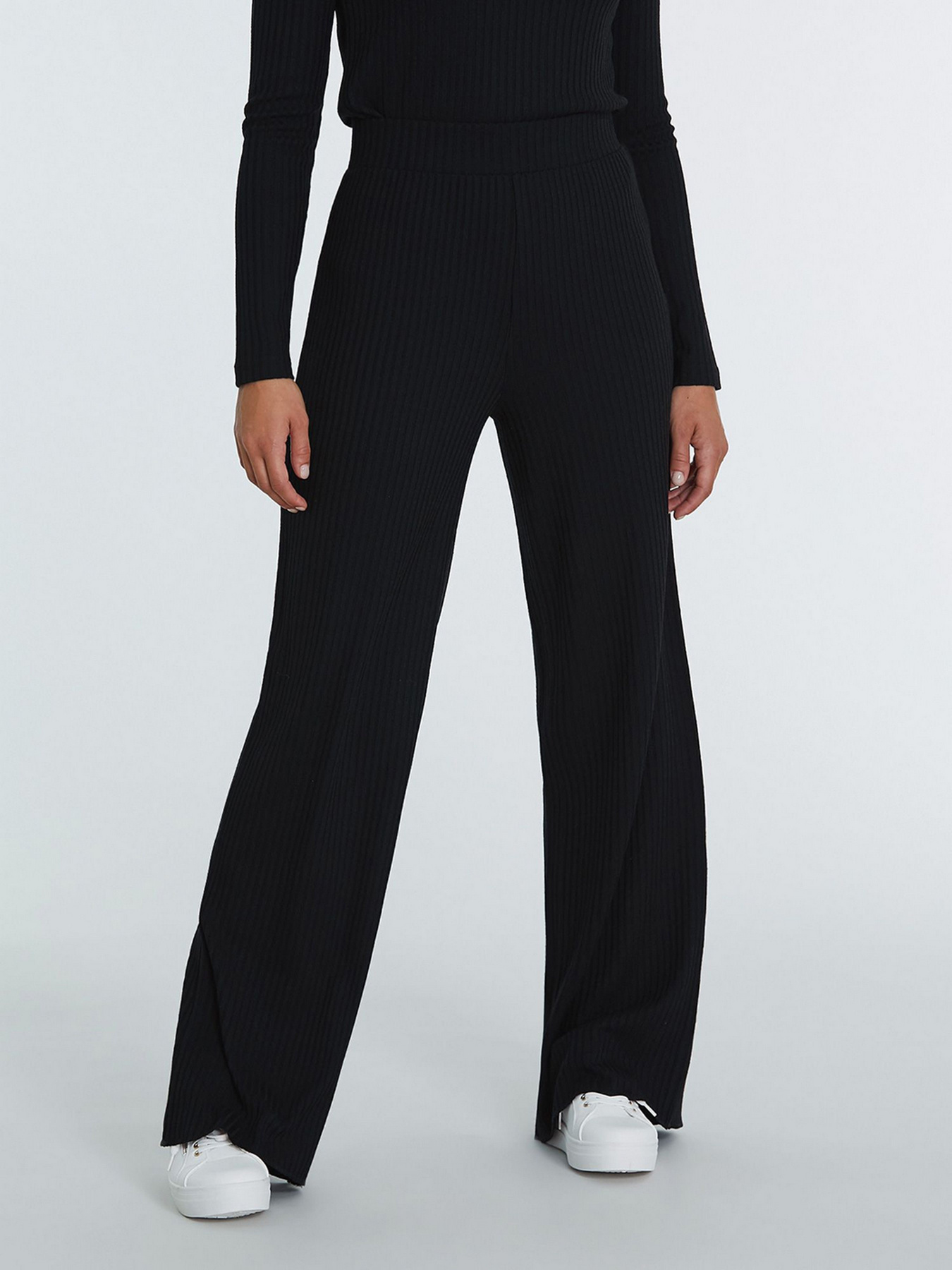 Повседневные штаны Piazza Italia модель 49790_black Повседневные штаны Piazza Italia модель 49790_black Фото