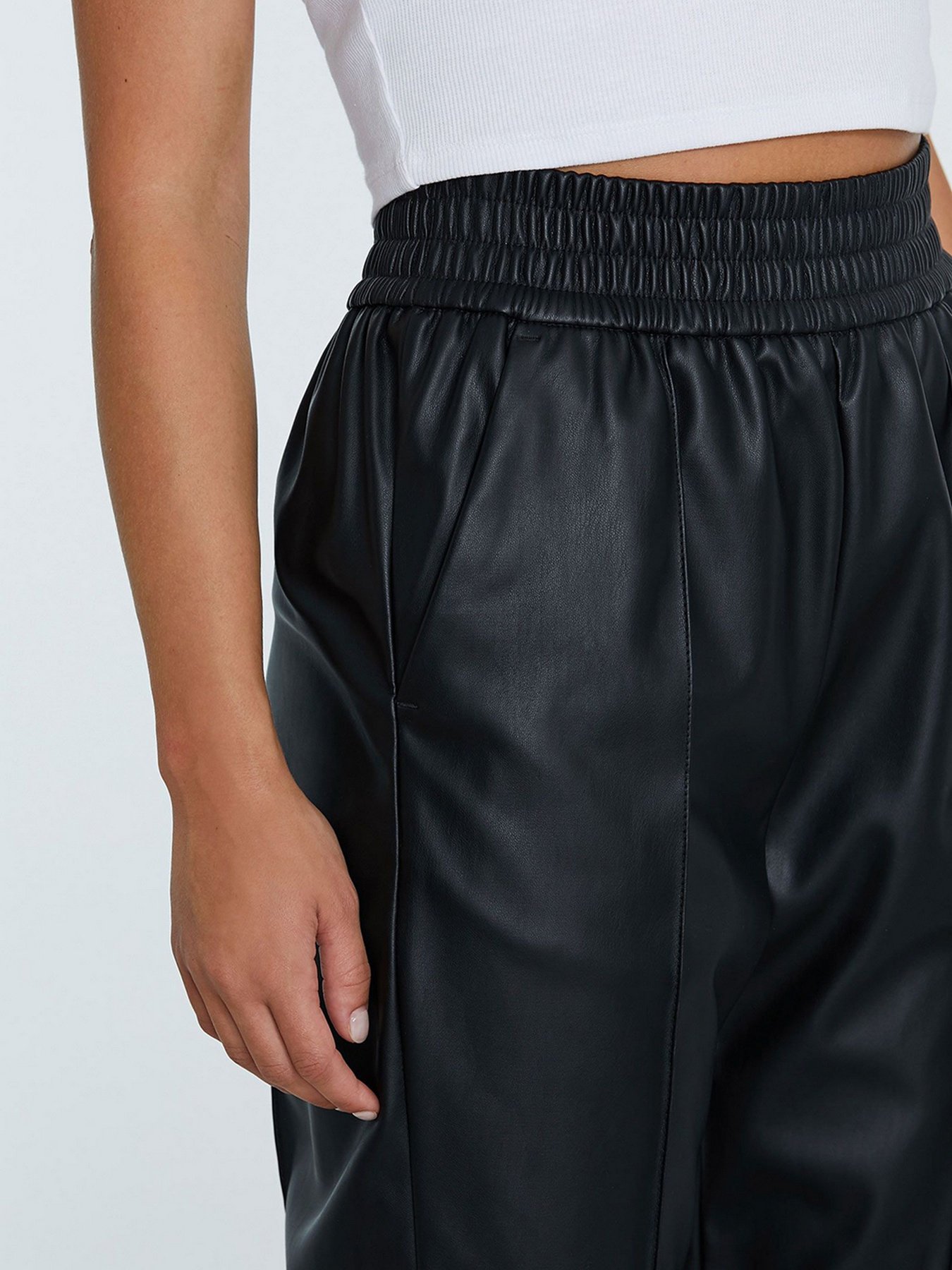 Повседневные штаны Piazza Italia модель 64044_black Повседневные штаны Piazza Italia модель 64044_black Фото