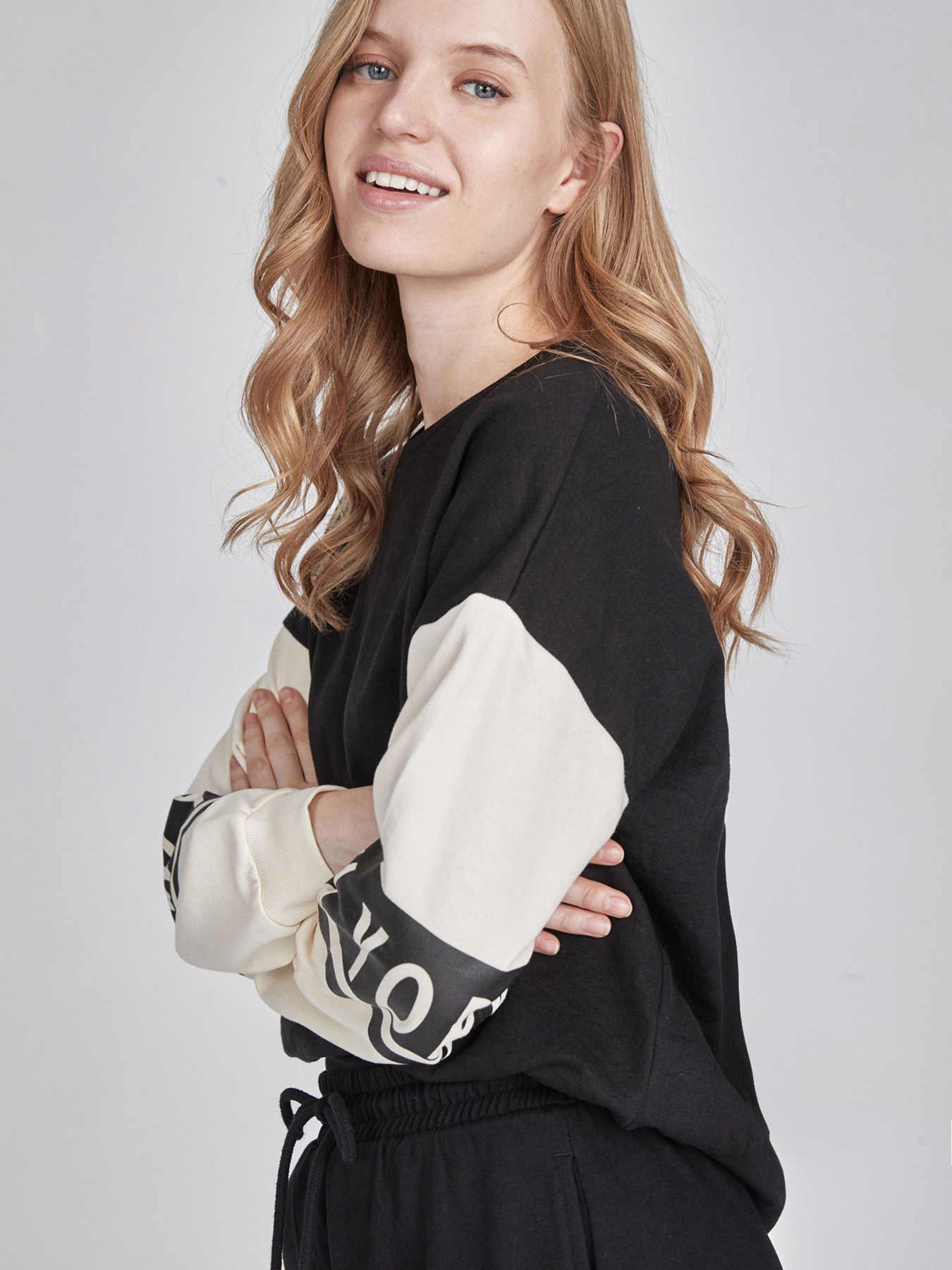 Свитшот Piazza Italia модель 03417_black Фото