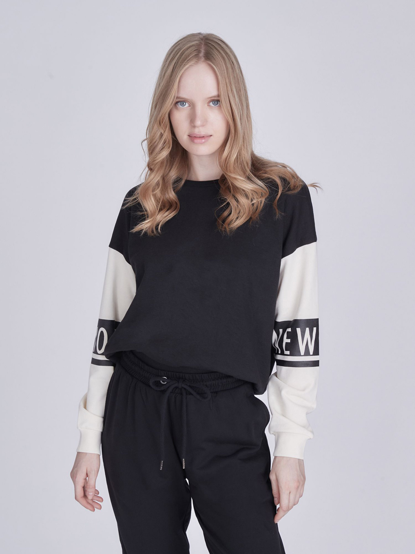 Свитшот Piazza Italia модель 03417_black Фото