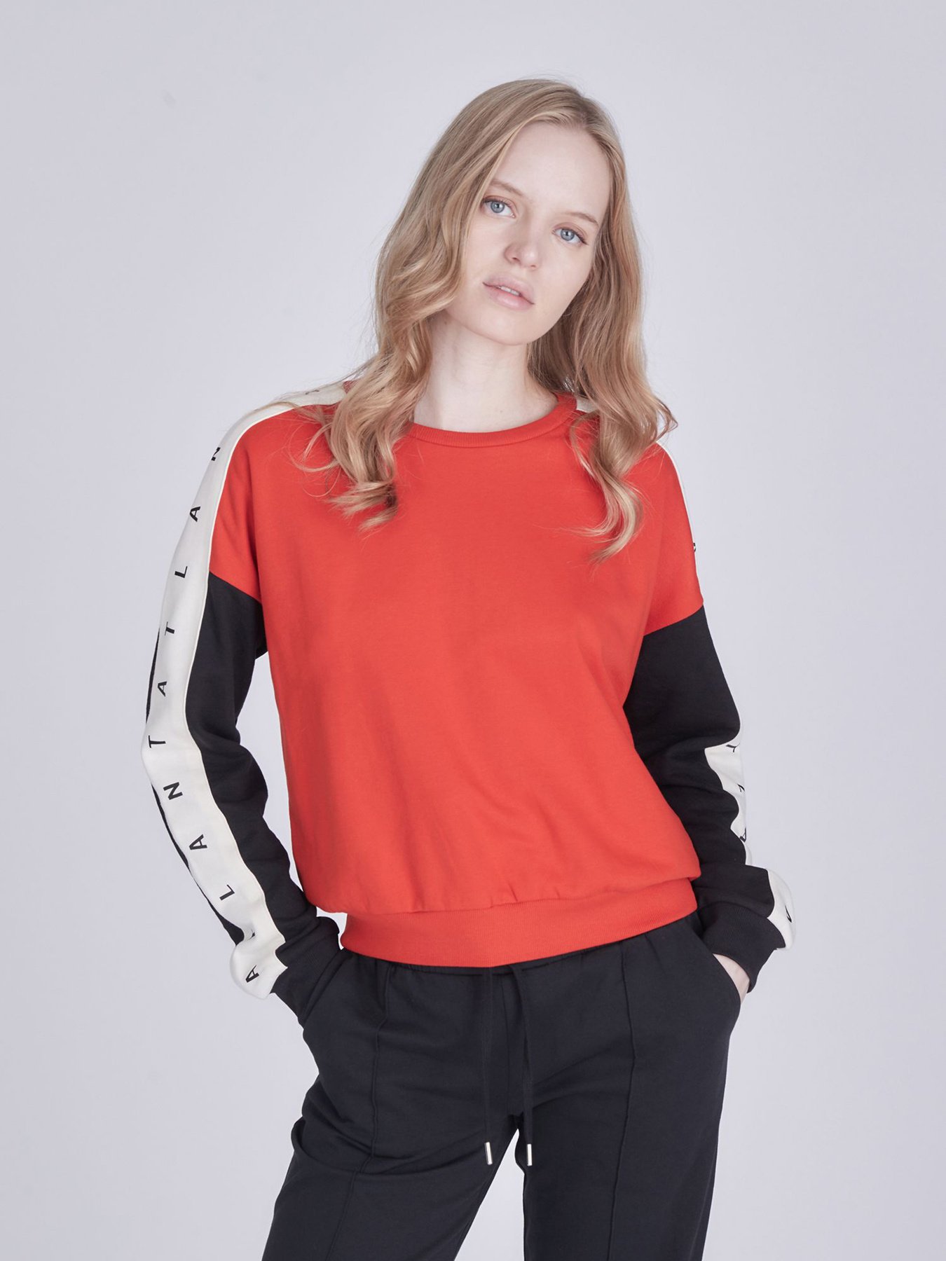 Свитшот Piazza Italia модель 03417_coral Фото