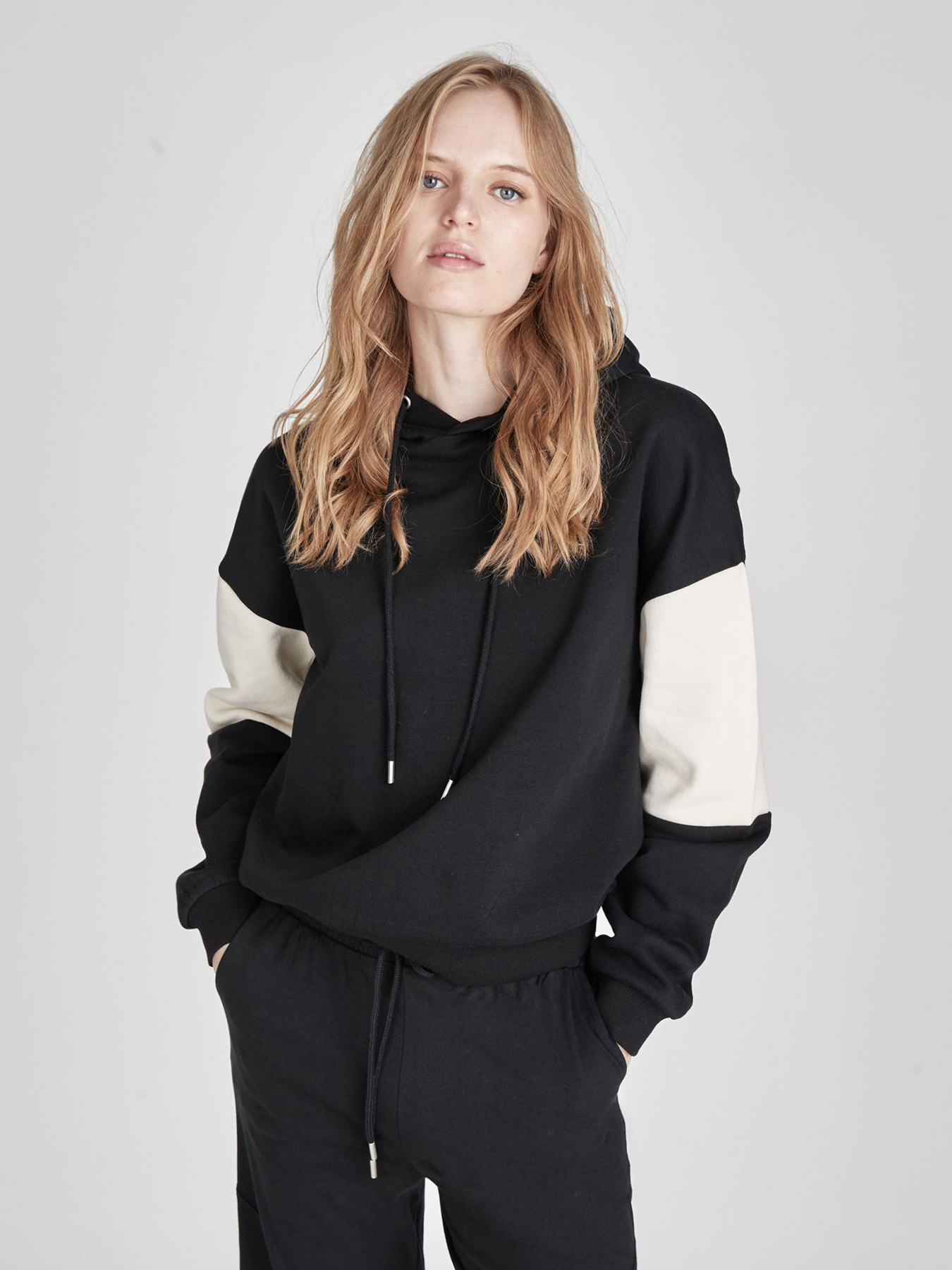 Худи Piazza Italia модель 03420_black Фото