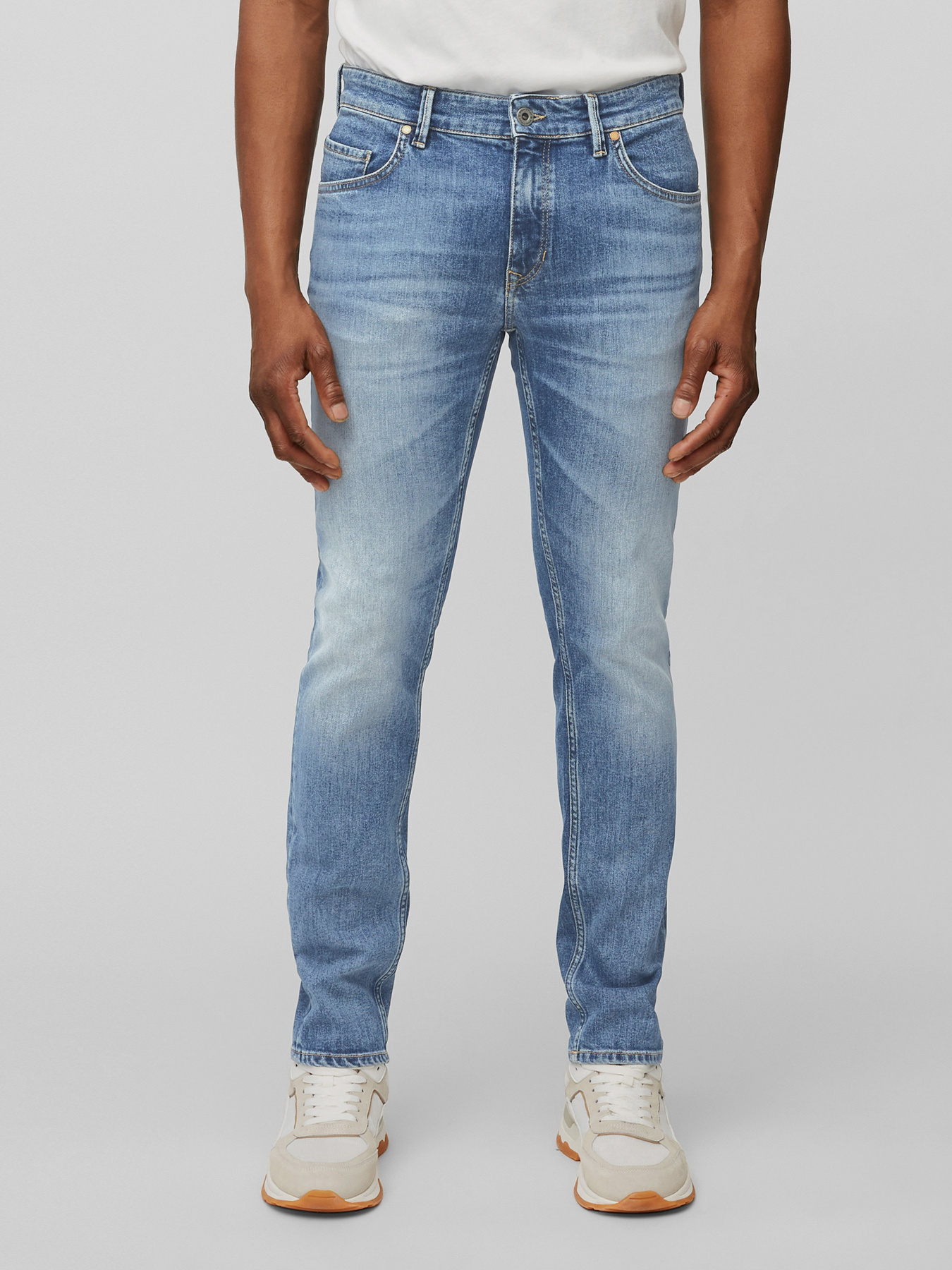 Зауженные джинсы Marc O’Polo SJÖBO Slim модель 122908412132-066_32 Фото