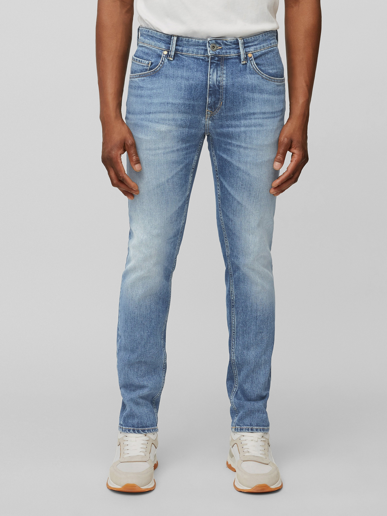 Зауженные джинсы Marc O’Polo SJÖBO Slim модель 122908412132-066_34 Фото