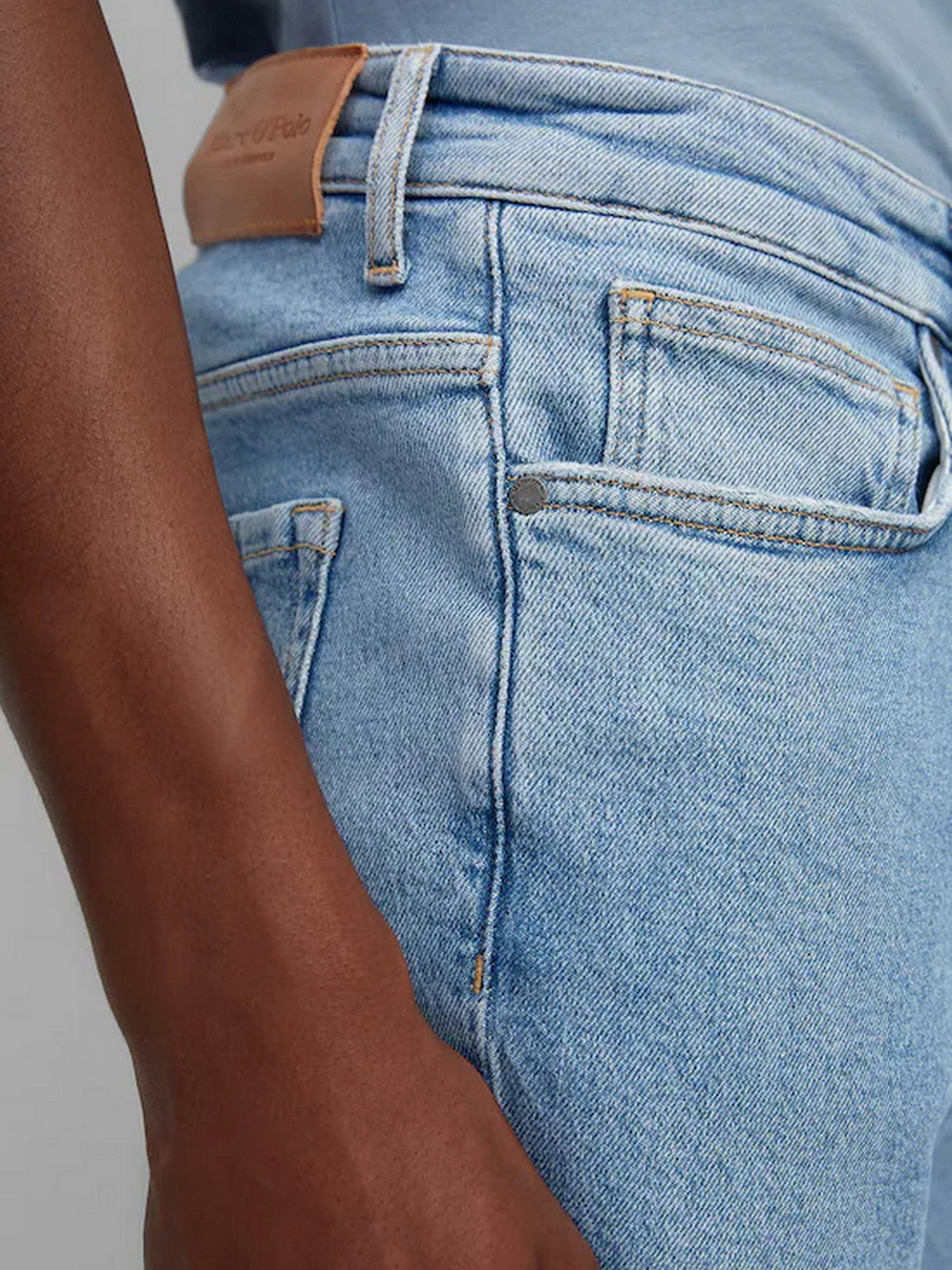 Завужені джинси Marc O’Polo Tapered модель 220906412110-003_32 Фото