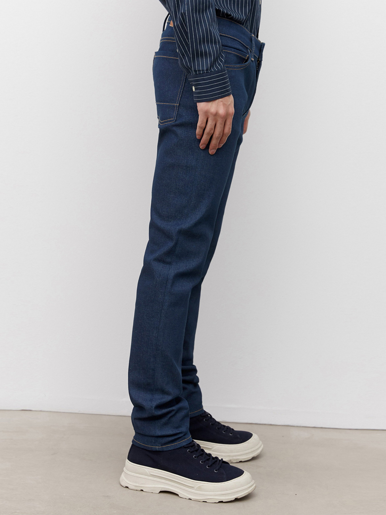 Завужені джинси Marc O’Polo SJÖBO Slim модель 221914212132-026_34 Фото