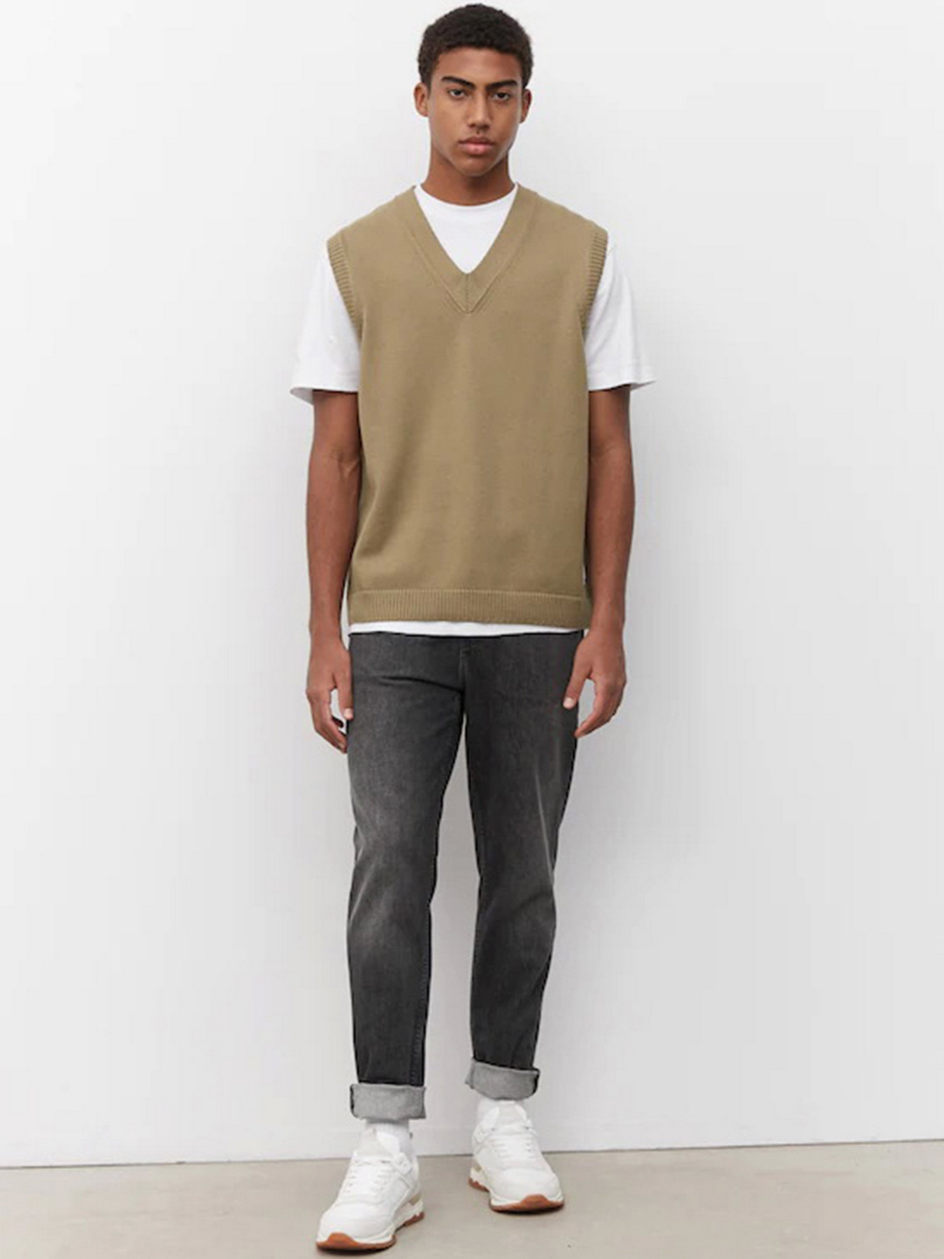 Зауженные джинсы Marc O’Polo DENIM LINUS slim tapered модель 261921112074-P41_34 Фото