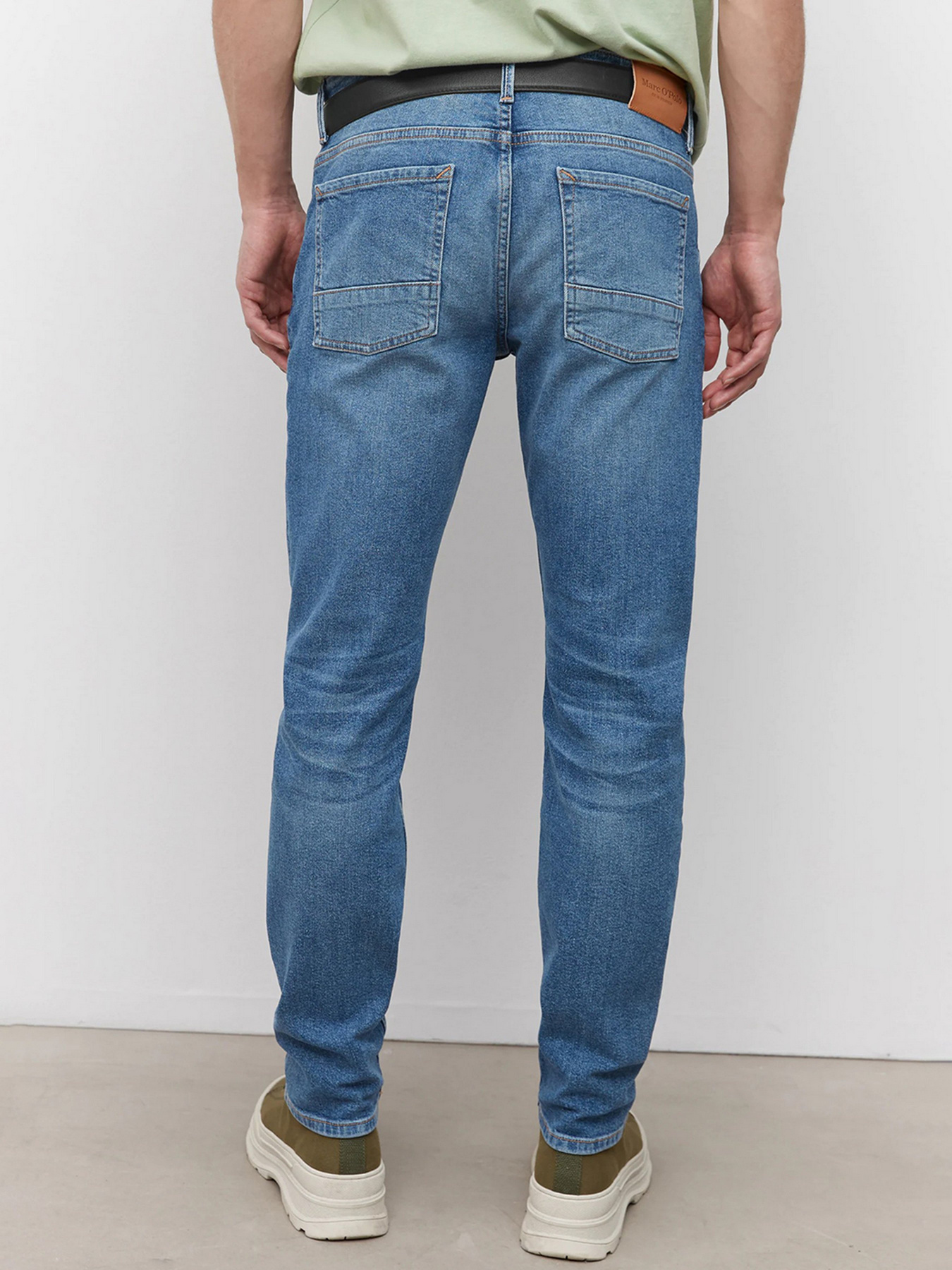 Зауженные джинсы Marc O’Polo SJÖBO Slim модель 221914212132-019_32 Фото