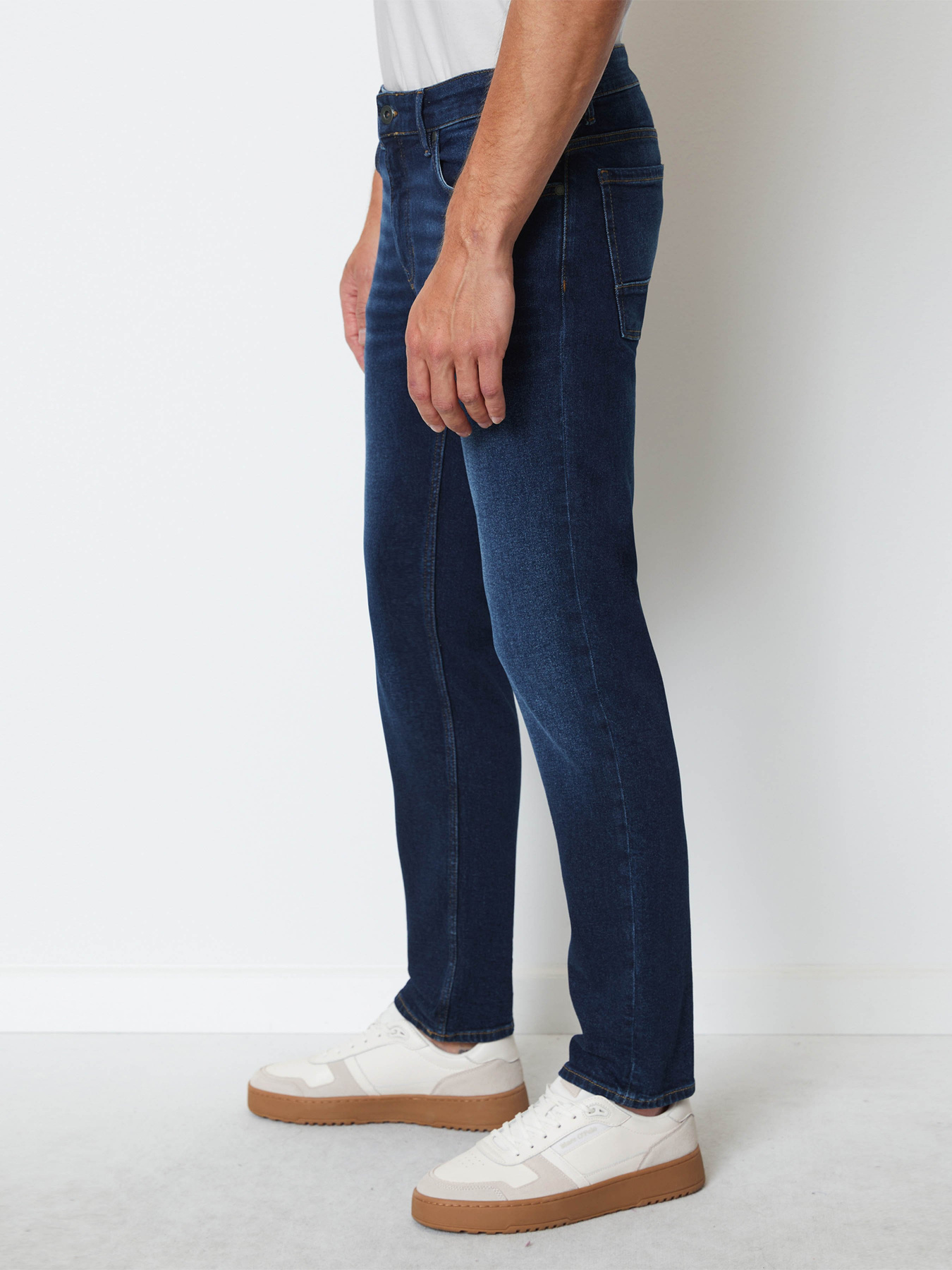 Завужені джинси Marc O’Polo модель 327920712132-035 Фото