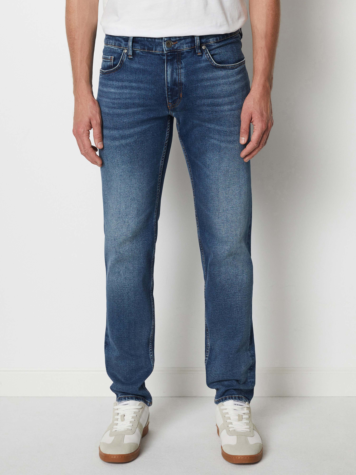 Завужені джинси Marc O’Polo модель B21923012142-038 Фото