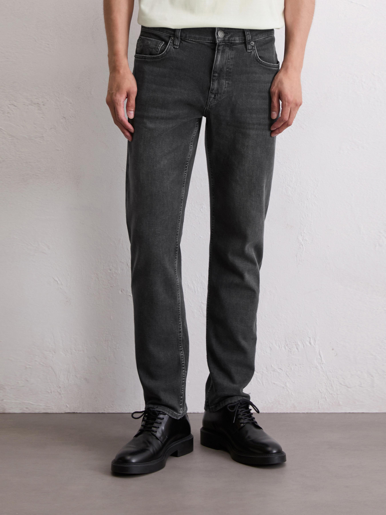 Прямые джинсы Marc O’Polo модель 528917212032-099 Фото