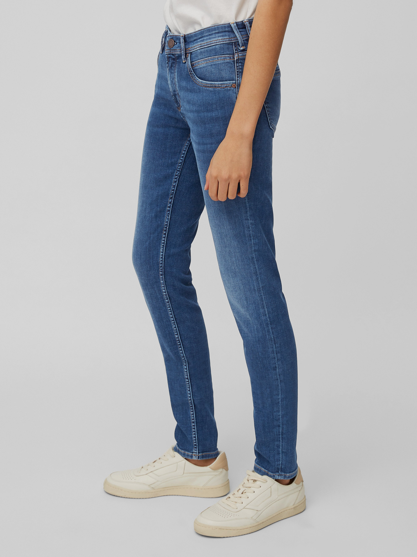 Завужені джинси Marc O’Polo DENIM ALVA Slim модель M41932212277-P15_32 Фото