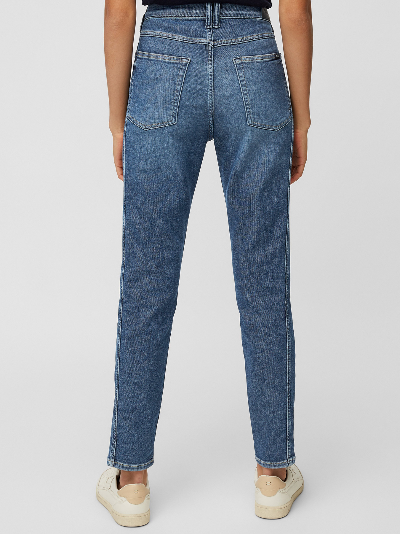 Бойфренди Marc O’Polo DENIM FREJA Boyfriend модель 142910712339-P18_32 Фото