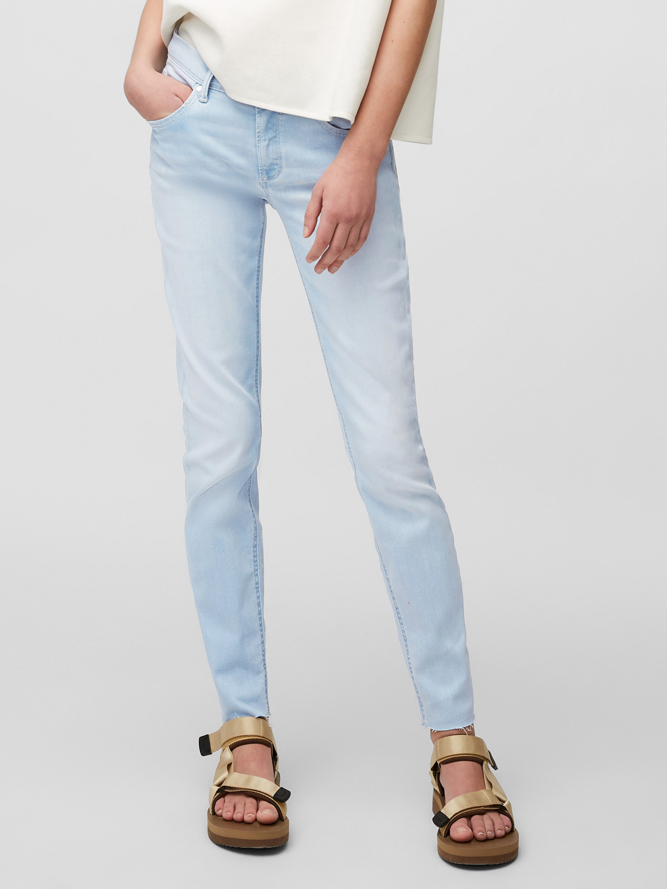 Завужені джинси Marc O’Polo DENIM ALVA Cropped модель M43908112321-P37_32 Фото