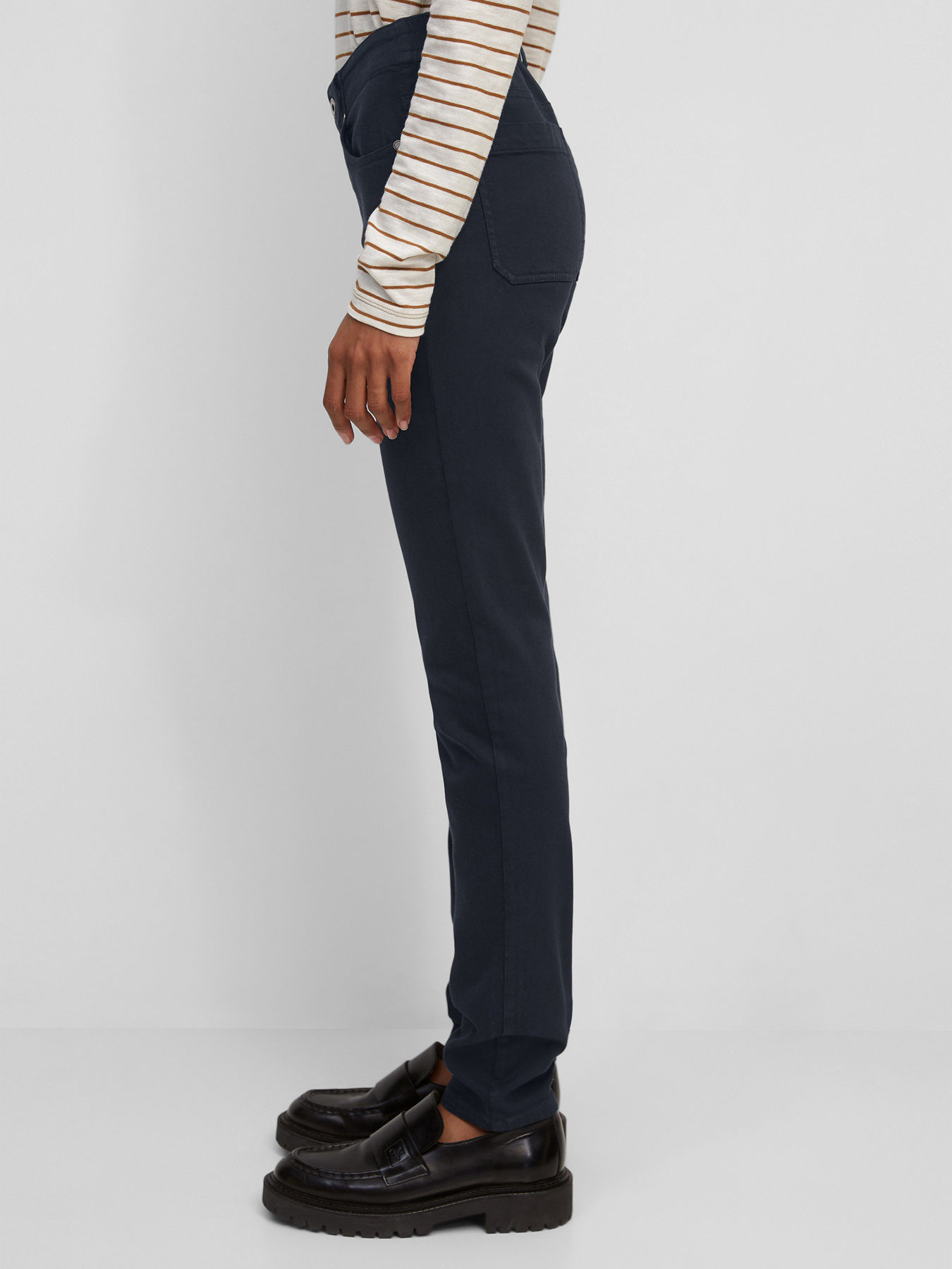 Повсякденні штани Marc O’Polo модель 107039811011-899_30 Повсякденні штани Marc O’Polo модель 107039811011-899_30 Фото