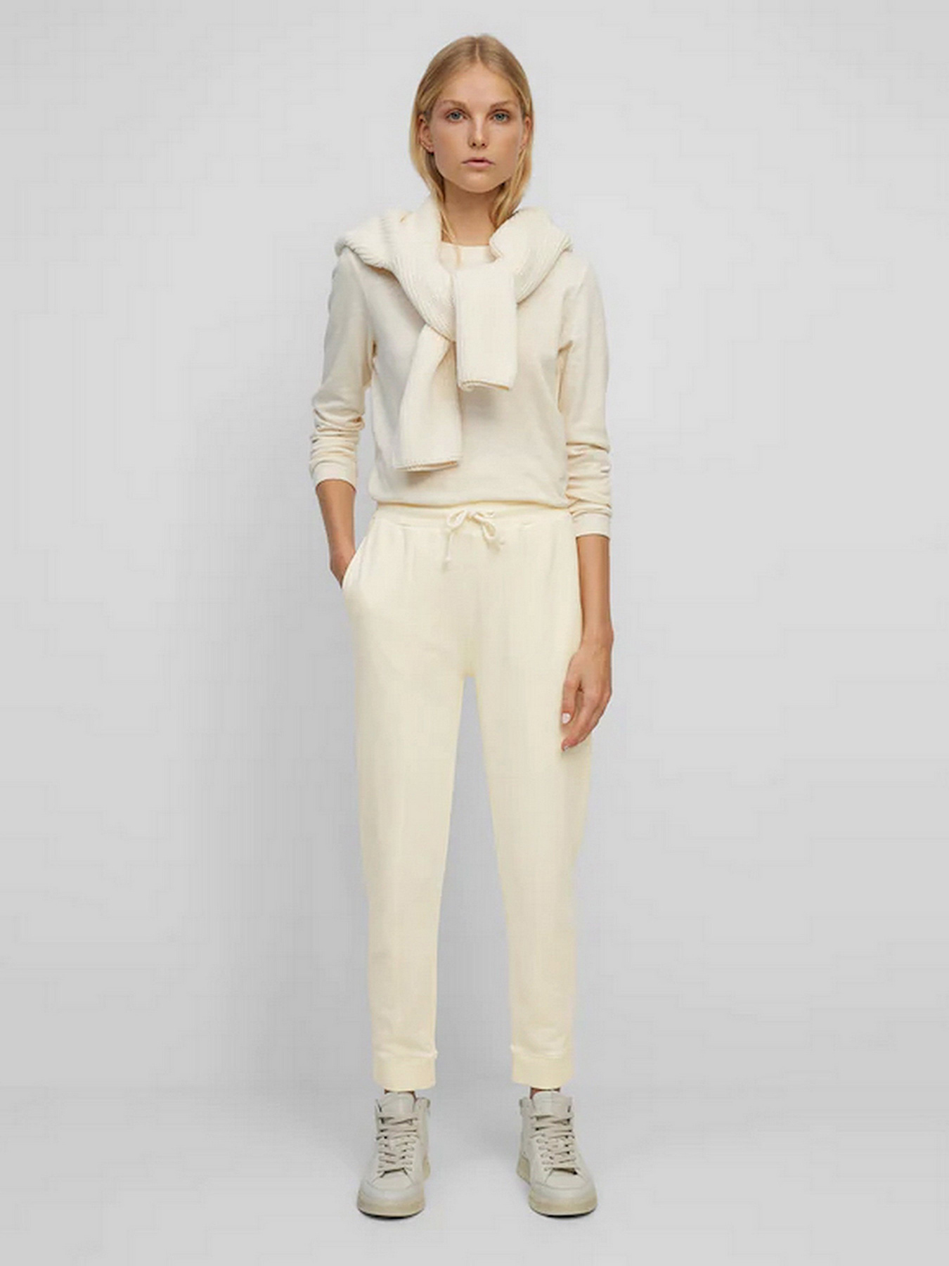 Штани повсякденні Marc O’Polo модель 200400219057-168 Фото