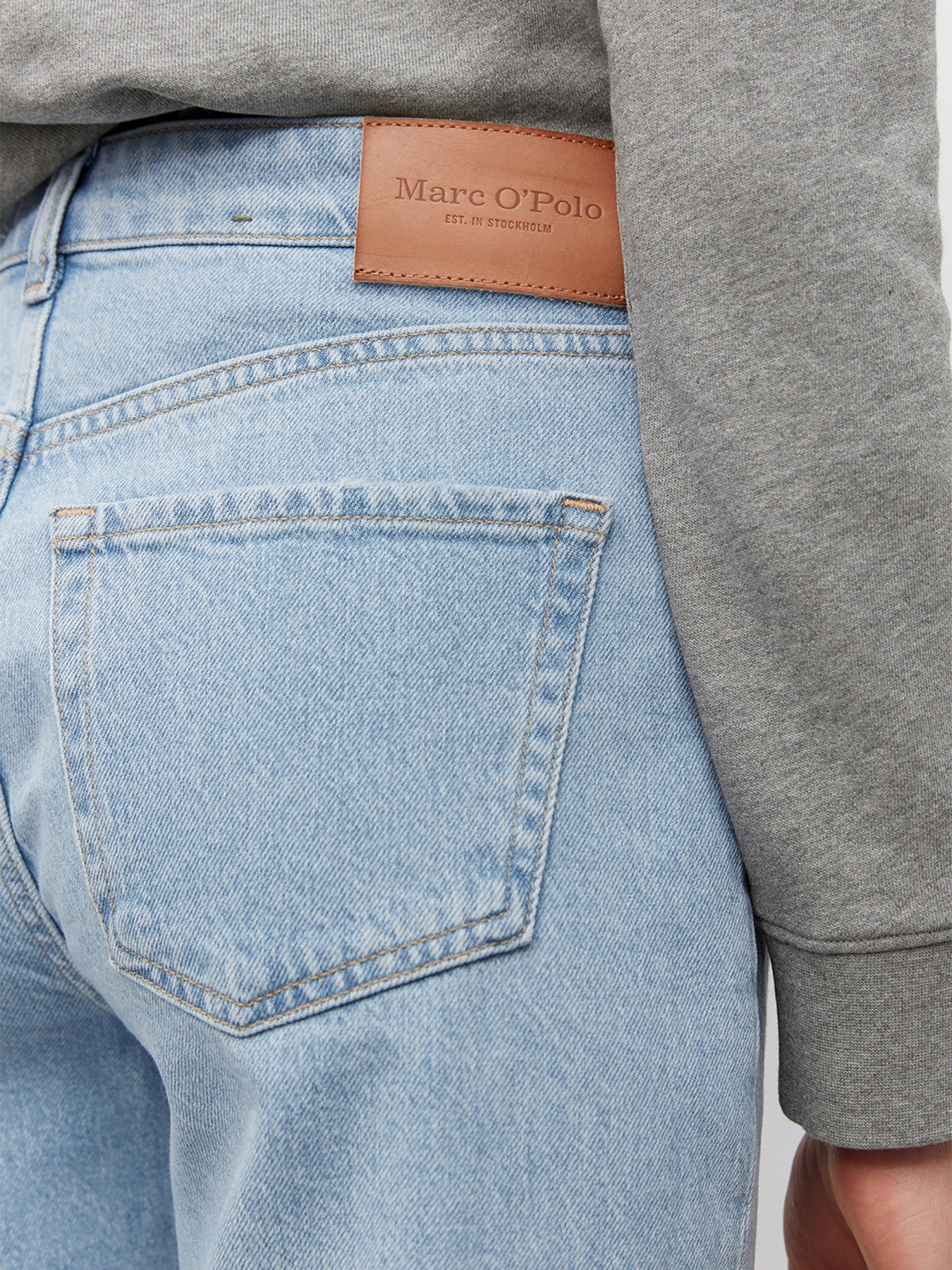 Прямые джинсы Marc O’Polo LINDE Straight модель M01921912057-008_32 Прямые джинсы Marc O’Polo LINDE Straight модель M01921912057-008_32 Фото