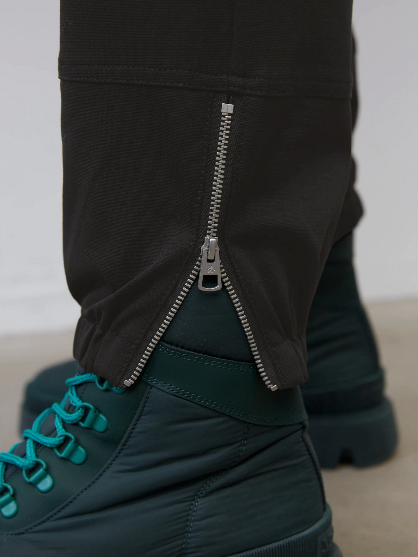 Брюки повседневные Marc O’Polo модель M09411910405-990 Фото