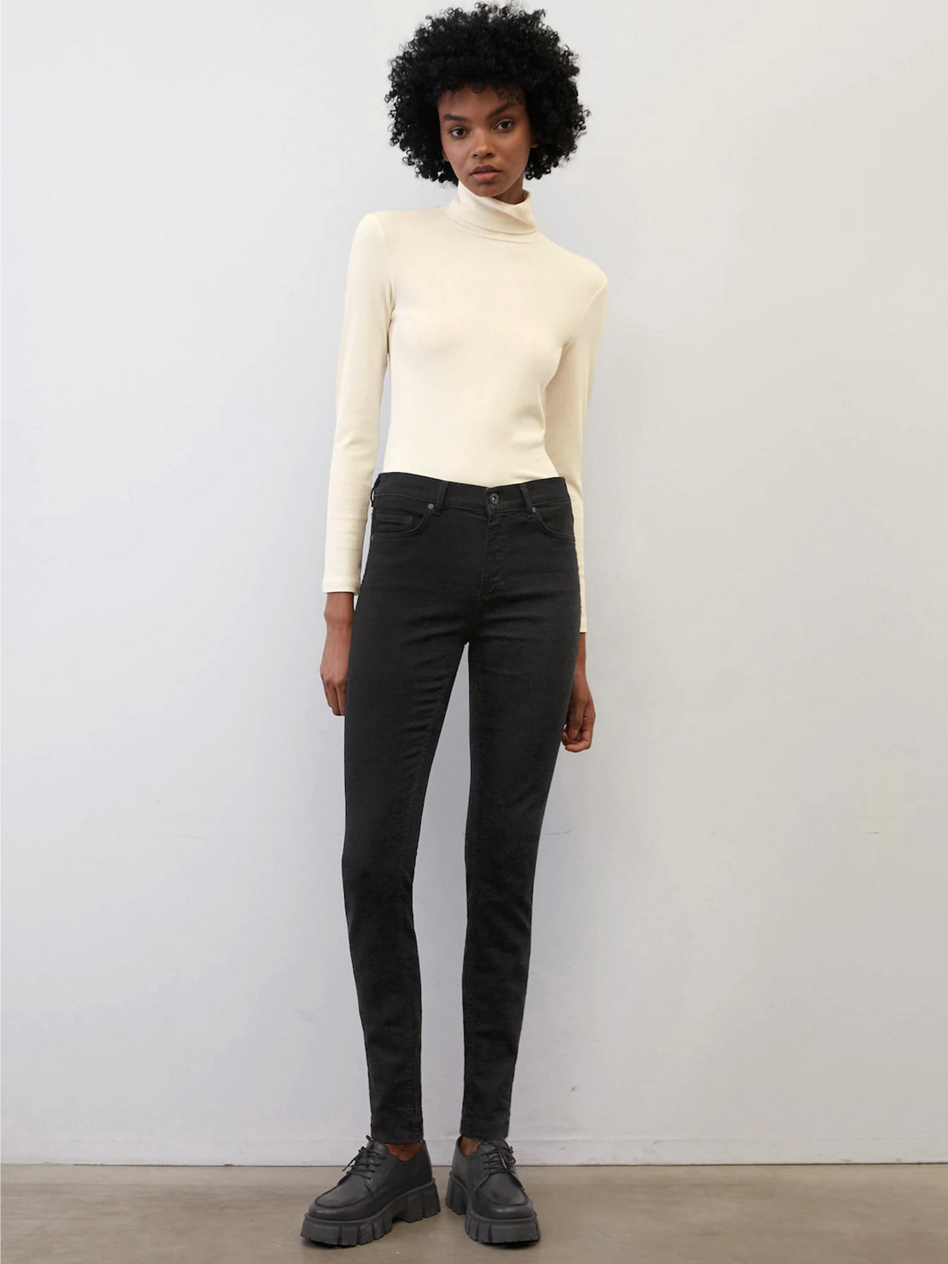 Скинни джинсы Marc O’Polo модель 210930112181-014_32 Фото