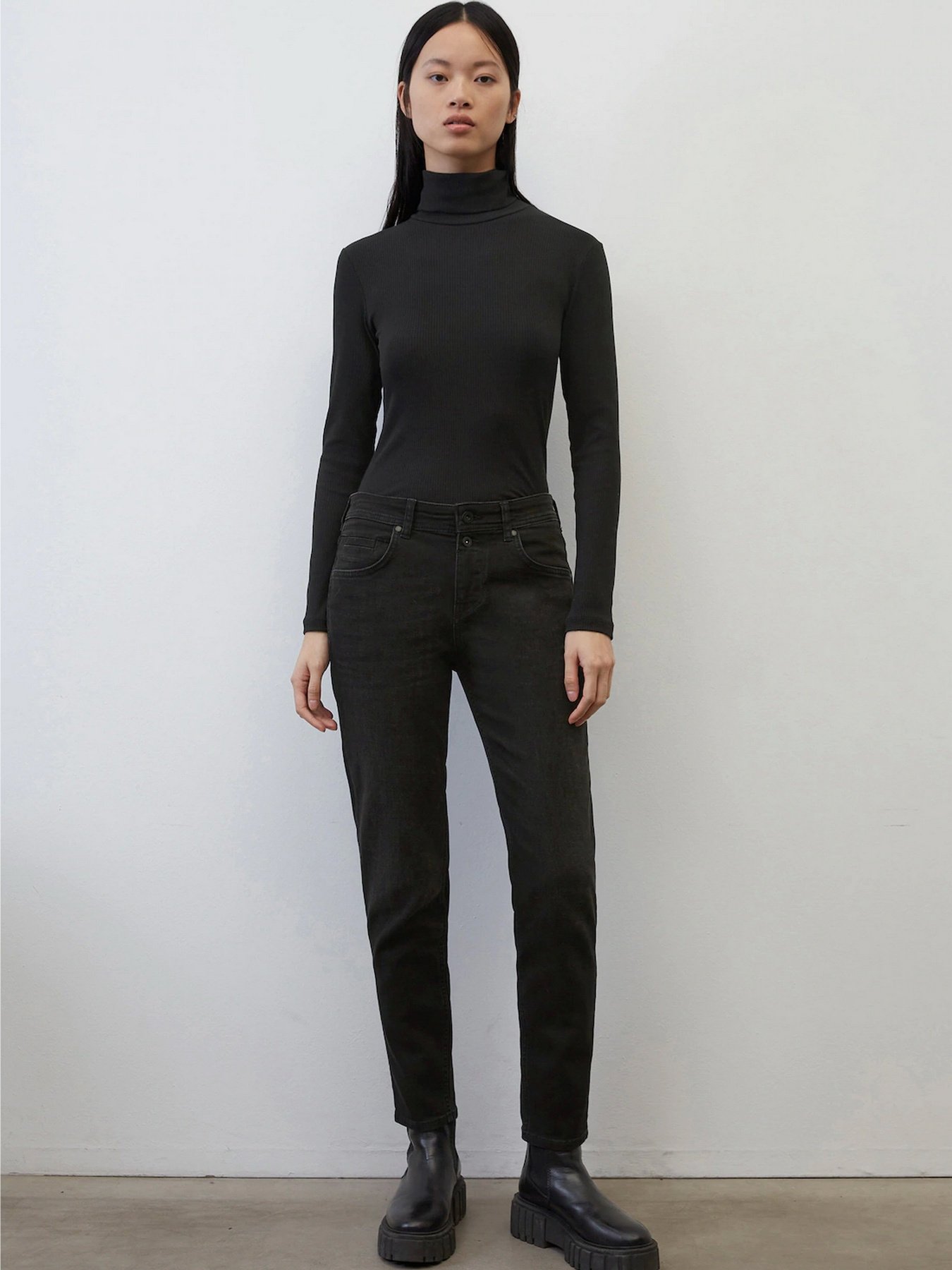 Бойфренды Marc O’Polo модель 211929112023-043_32 Фото