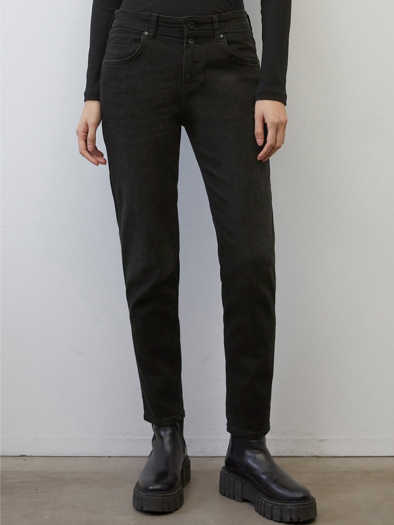 Бойфренды Marc O’Polo модель 211929112023-043_32 Фото