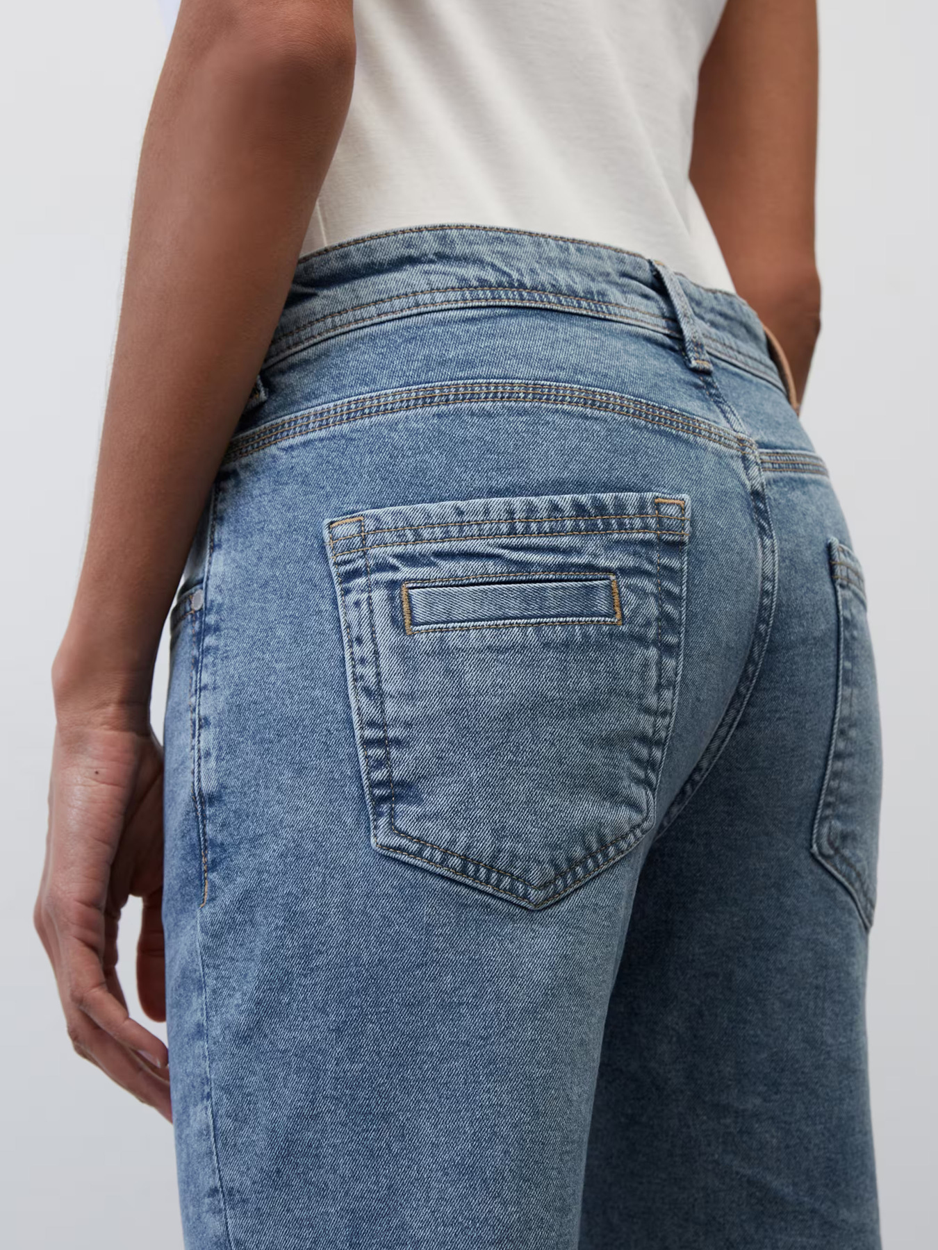 Бойфренды Marc O’Polo модель M01927112023-002_32 Фото