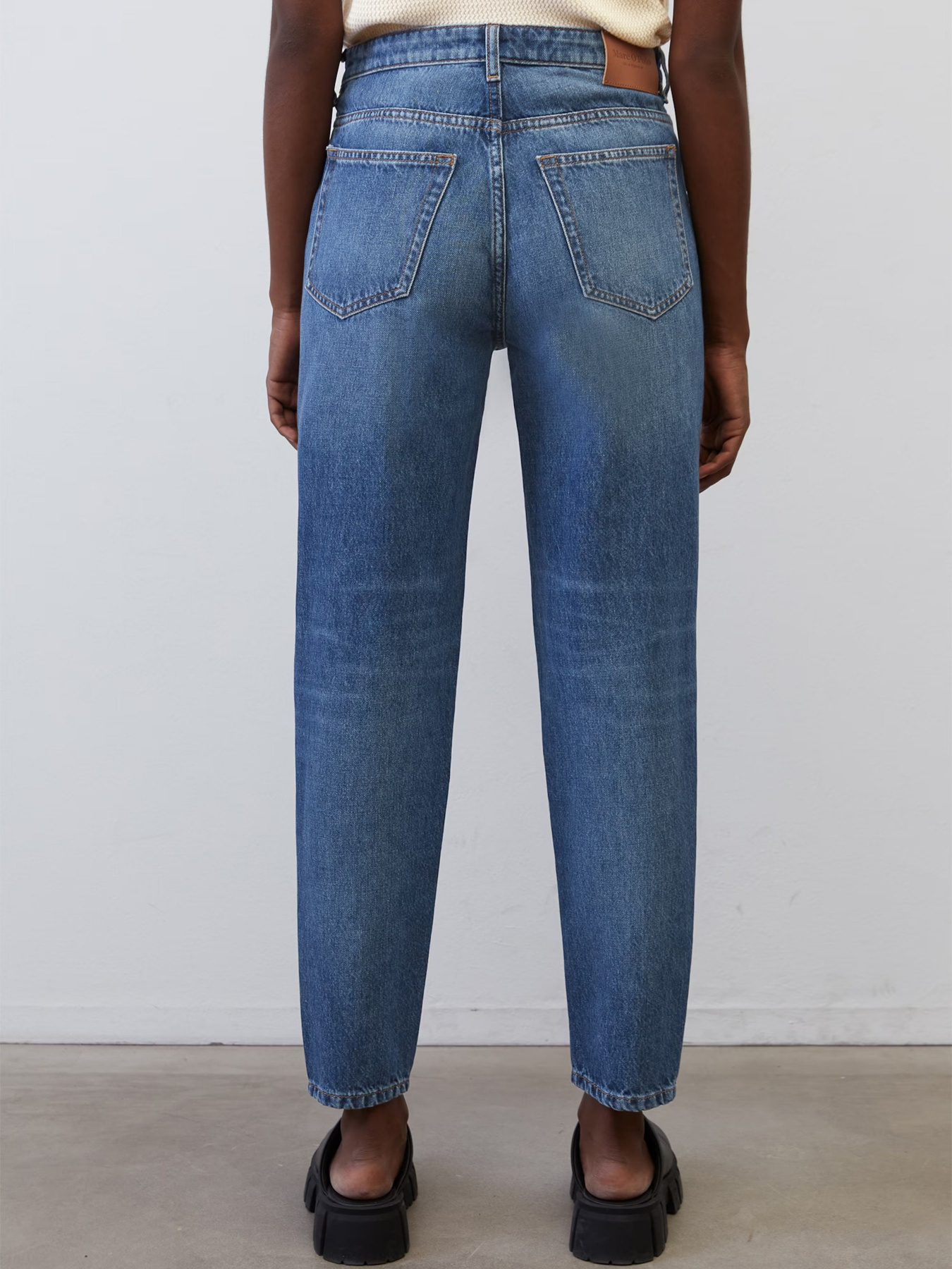 Прямые джинсы Marc O’Polo модель 302929012351-011_32 Фото