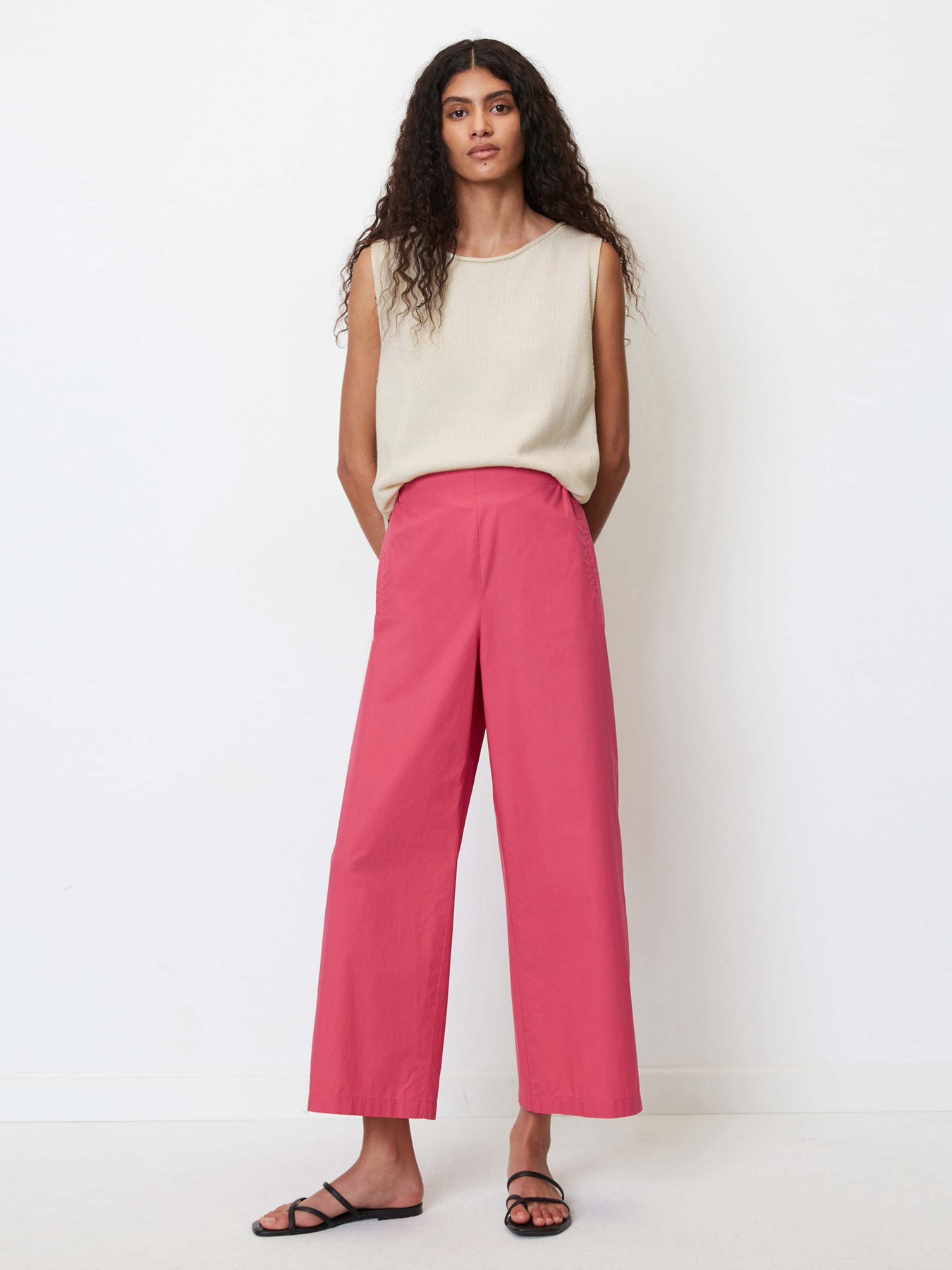 Повсякденні штани Marc O’Polo модель 304102010037-652 Повсякденні штани Marc O’Polo модель 304102010037-652 Фото