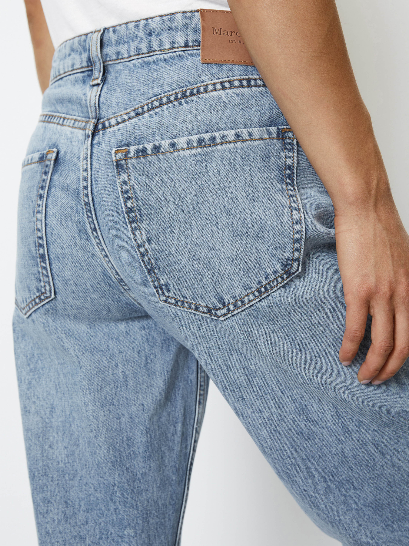 Прямые джинсы Marc O’Polo Linde модель 307929012057-016 Фото