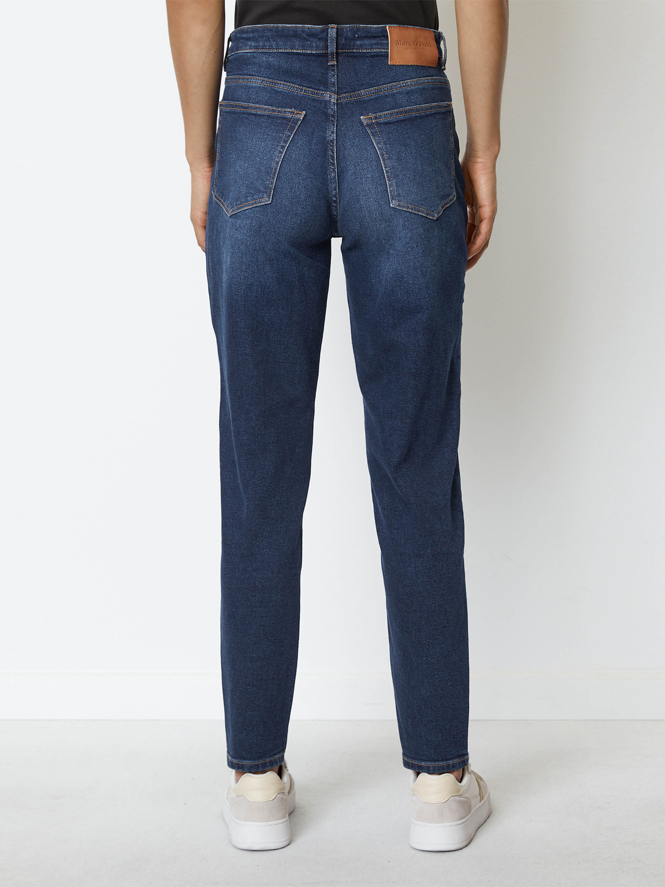 Зауженные джинсы Marc O’Polo модель 307920712095-035 Фото
