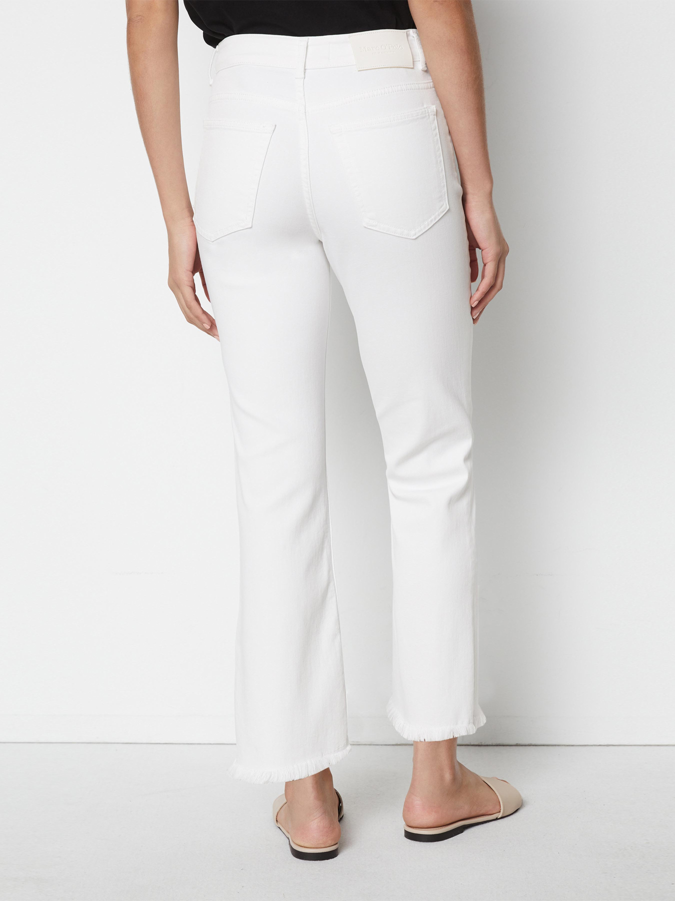 Расклешенные джинсы Marc O’Polo модель 404908512145-100 Расклешенные джинсы Marc O’Polo модель 404908512145-100 Фото