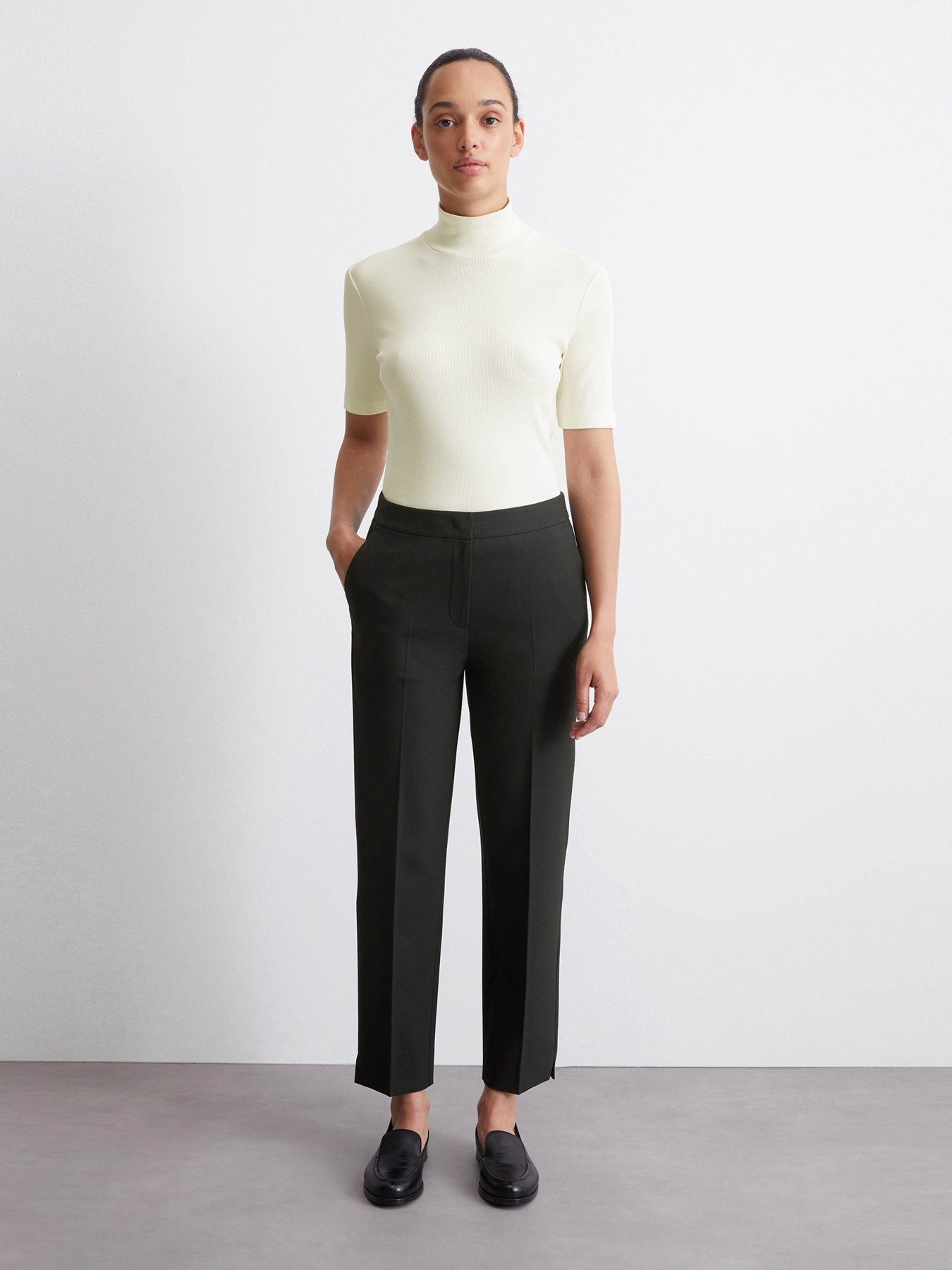 Брюки повседневные Marc O’Polo модель M08015710435-990 Фото