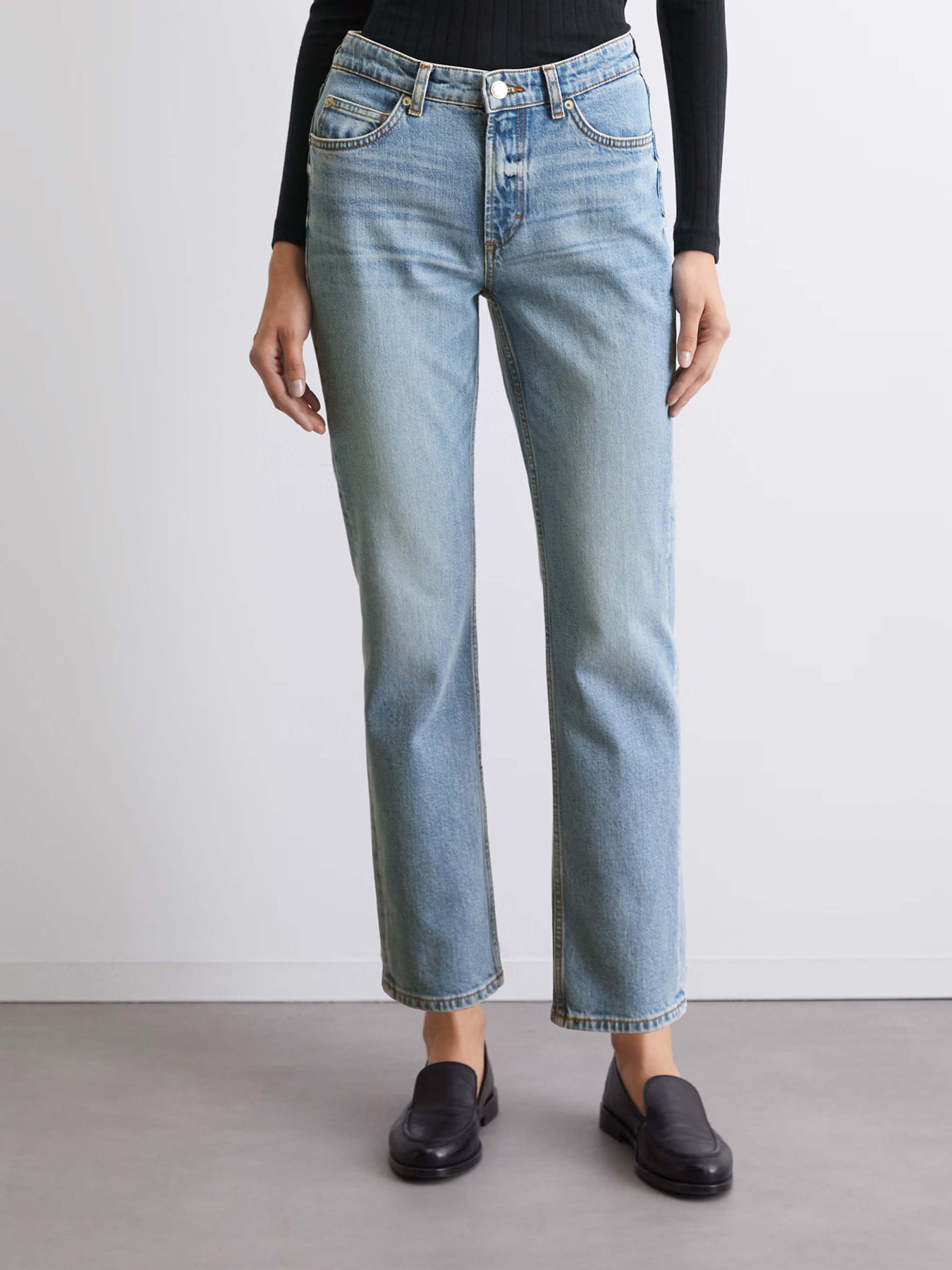 Прямые джинсы Marc O’Polo модель 500910212057-061 Прямые джинсы Marc O’Polo модель 500910212057-061 Фото